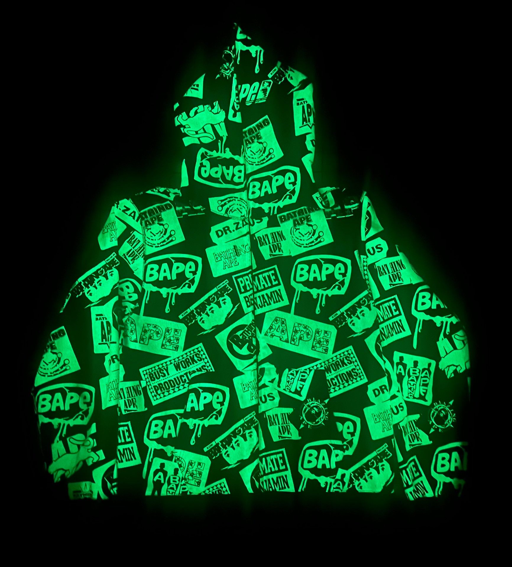 Bape Bape Limited Graphic Hoodie xl Men Size US XL / EU 56 / 4 - 1 Thumbnail