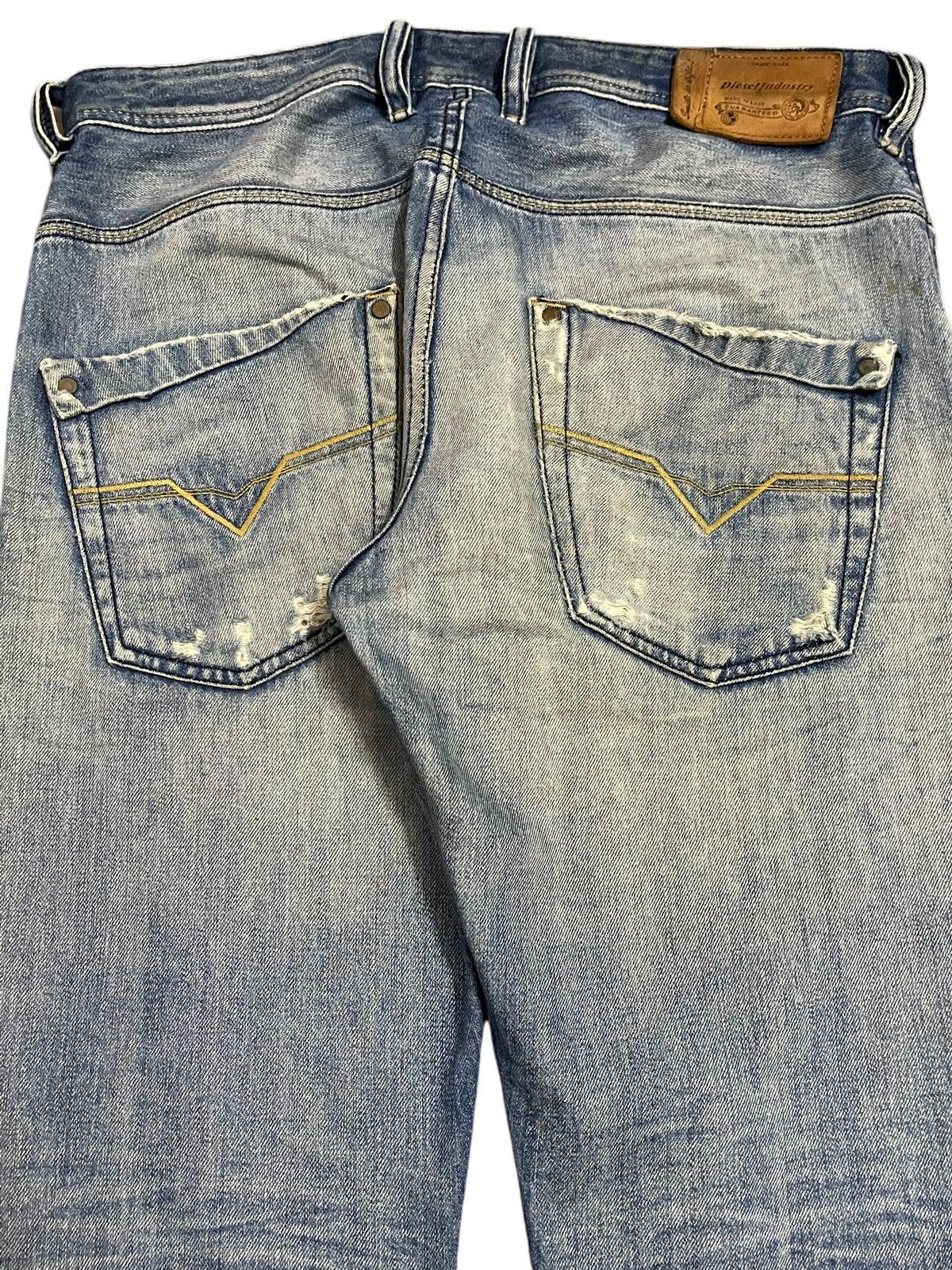 Diesel Vintage Diesel Industry Blue Faded Wash Distress Jeans Size US 33 - 6 Thumbnail