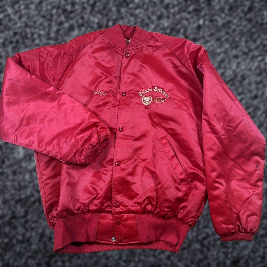 Vintage VINTAGE VTG Art Cadillac Chevy Satin Bomber Jacket Mens Medium Red Button Jacket Mens Red Satin Bomber Art Cadillac Chevy Size US M / EU 48-50 / 2 - 1 Thumbnail