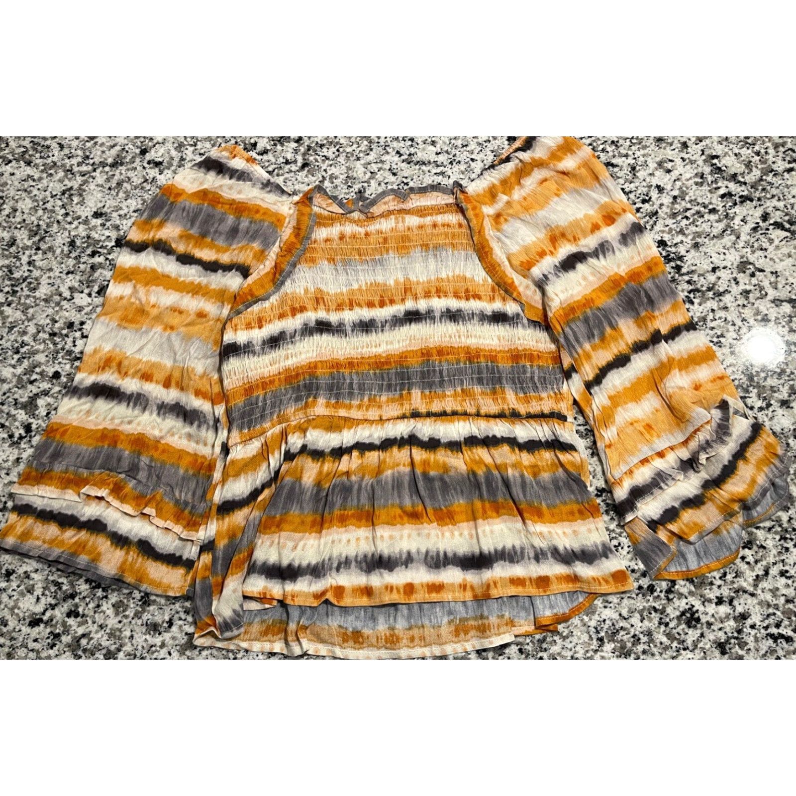 Vintage VINTAGE Andree By Unit Savannah Jane Smocked Top Serape Square Neck Sz Large New Size L / US 10 / IT 46 - 8 Thumbnail