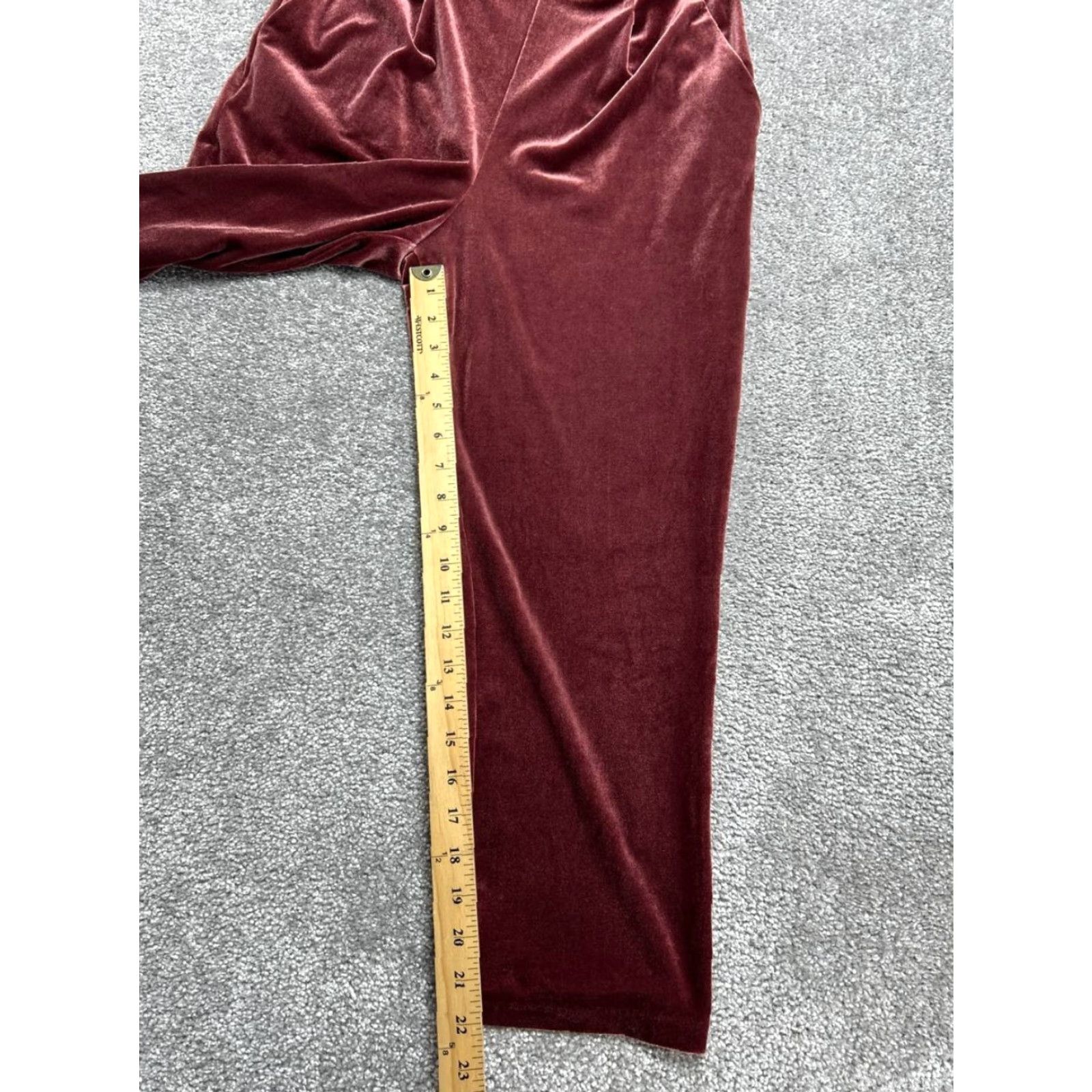 Express Express Velvet Jumpsuit Women 8 Petite Red Velvet Jumpsuit Stretch Strapless Sweetheart Neck New Size 30" / US 8 / IT 44 - 6 Thumbnail