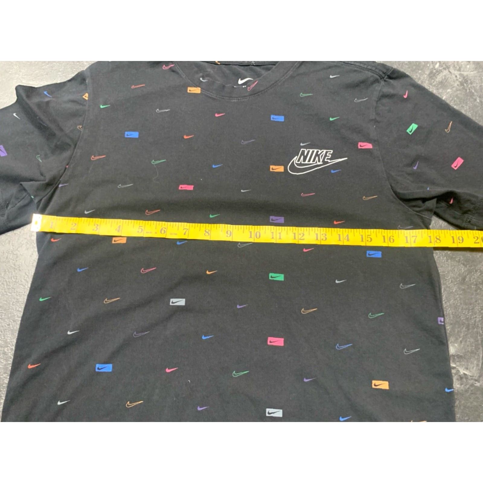 Nike Nike Black Multicolor Graphic T-Shirt Men's Small Size US S / EU 44-46 / 1 - 7 Thumbnail