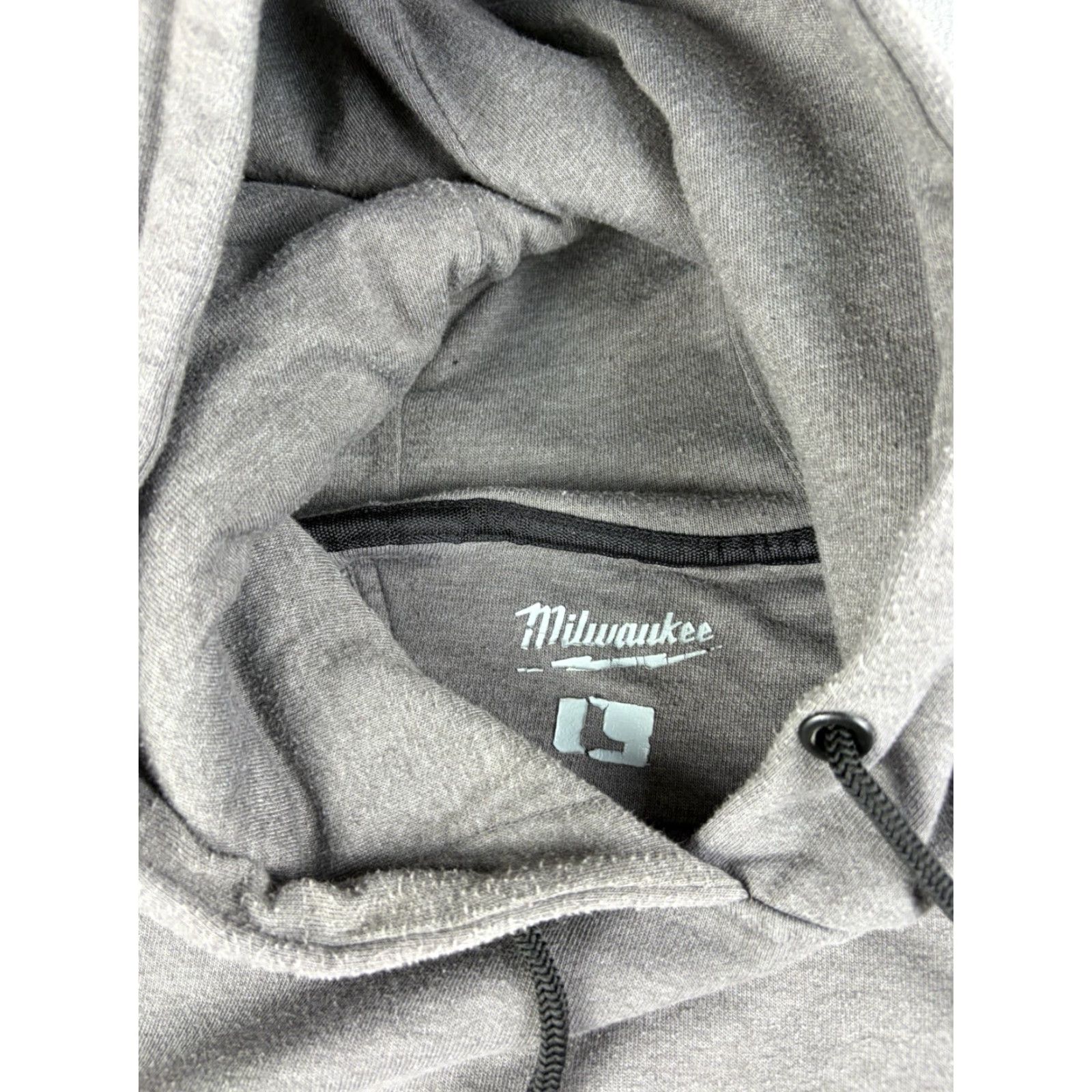 Vintage Milwaukee Sweatshirt Men’s Large Gray Hoodie Pullover Workwear Sweatshirt Fleece Cotton Regular Size L Men Retro Size US L / EU 52-54 / 3 - 4 Thumbnail