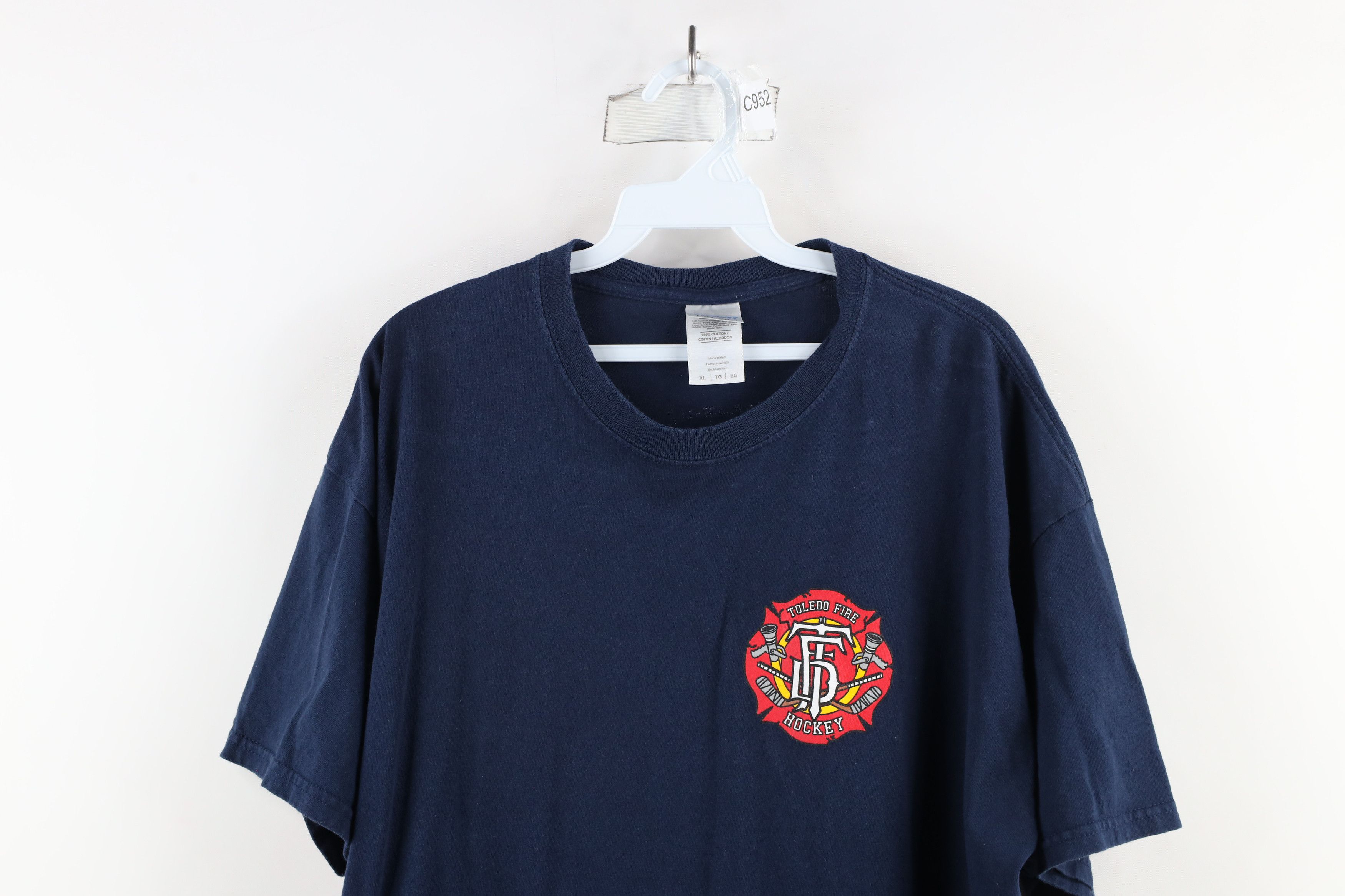 Vintage Vintage Out Toledo Fire Department Hockey T-Shirt Navy Blue Size US XL / EU 56 / 4 - 2 Thumbnail