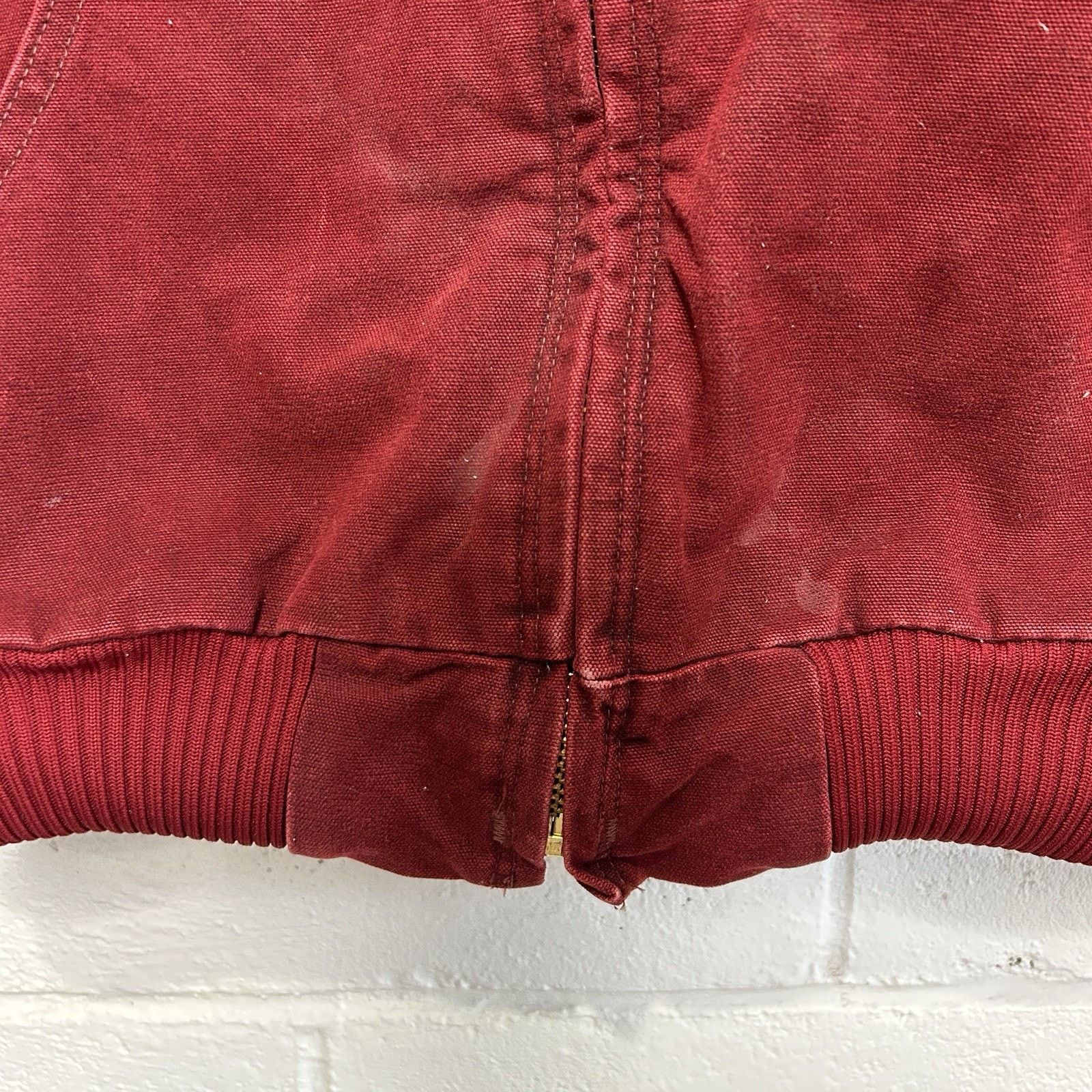 Carhartt Vintage Carhartt Hooded Active Jacket “Crimson Red” J130 CRI Size US L / EU 52-54 / 3 - 5 Thumbnail