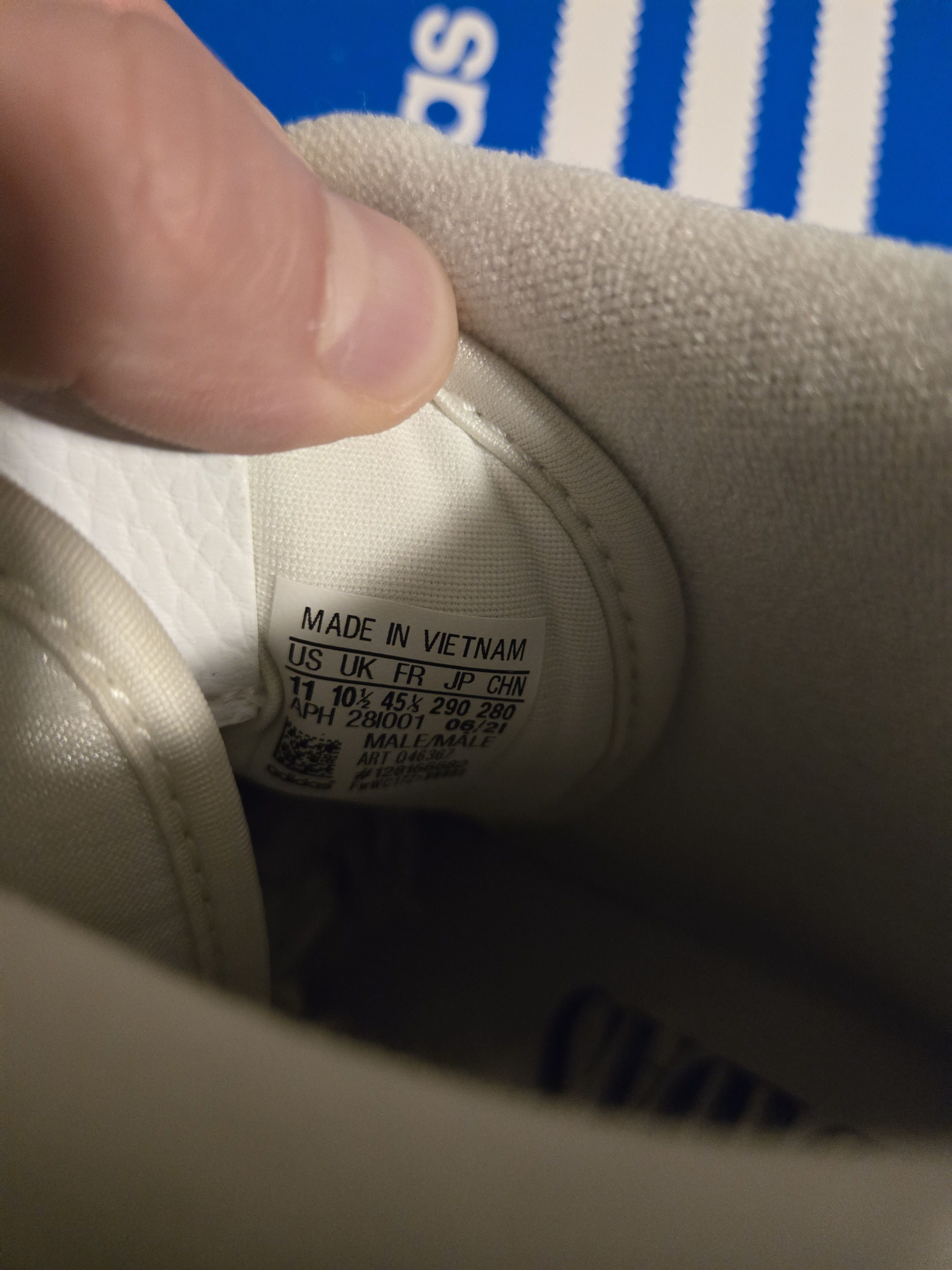 Adidas Forum 84 Hi White/Gold Size US 11 / EU 44 - 11 Thumbnail
