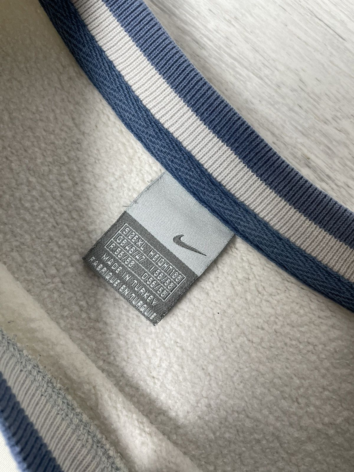 Nike × Vintage Nike Vintage Centre Logo 90’s biege Gray Size US XL / EU 56 / 4 - 5 Thumbnail