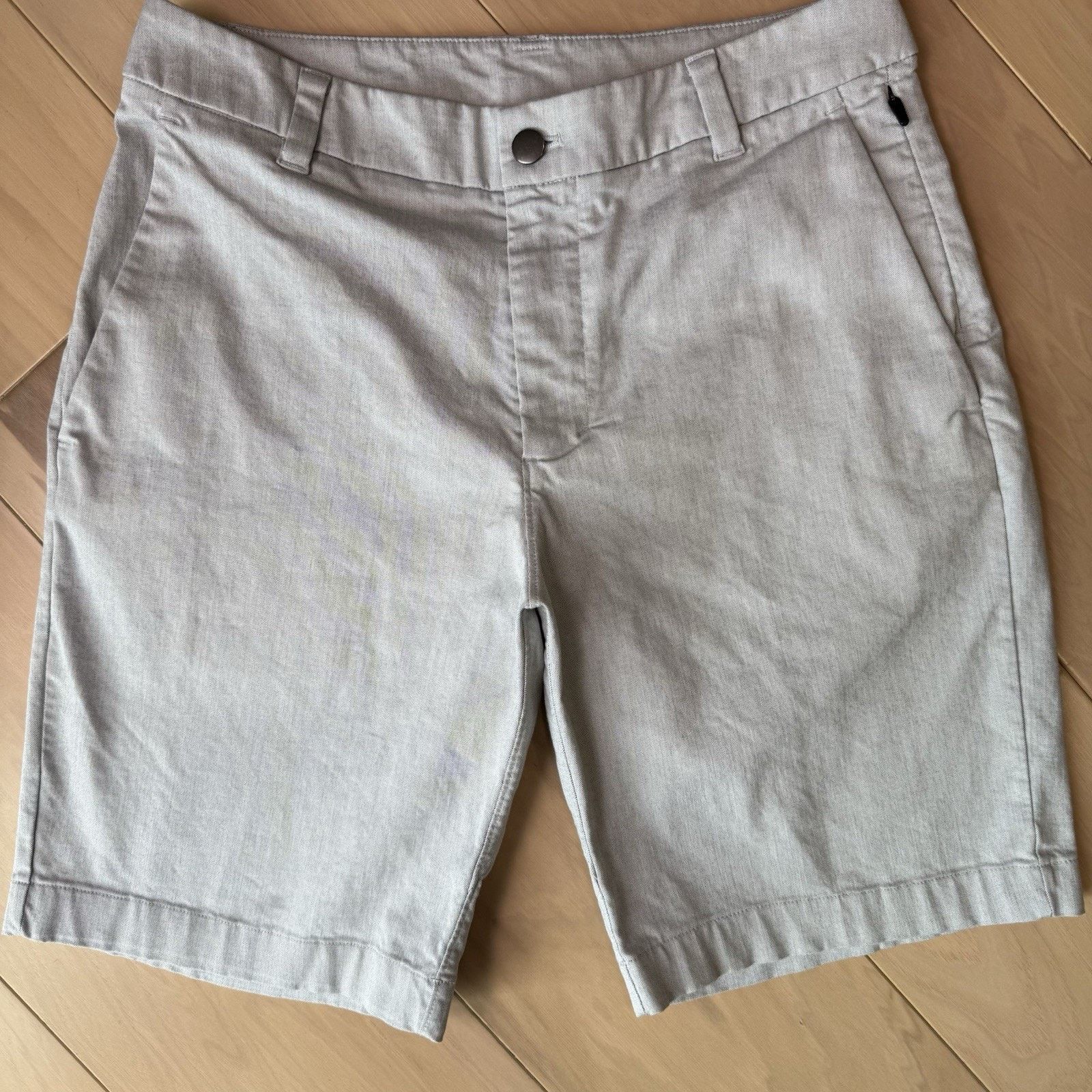Lululemon Lululemon Commission Shorts 30 Gray 9" Inseam Minimalist Size US 30 / EU 46 - 4 Thumbnail