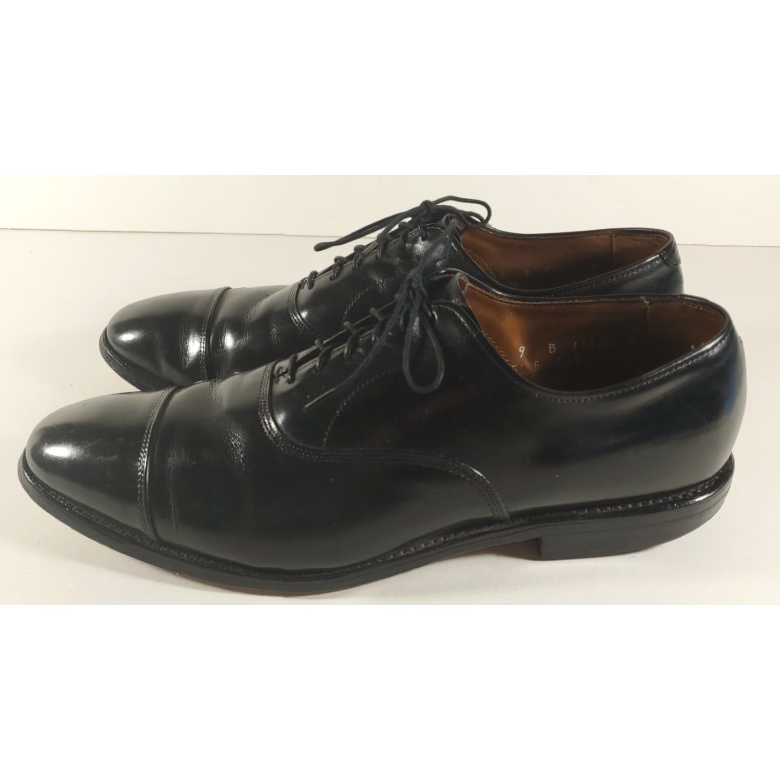 Allen Edmonds Allen Edmonds Park Avenue Black Leather Captoe Oxford Mens 9 B Dress Shoes Men Black Oxford Captoe Park Avenue Leather Mens 9 B Size US M / EU 48-50 / 2 - 3 Thumbnail