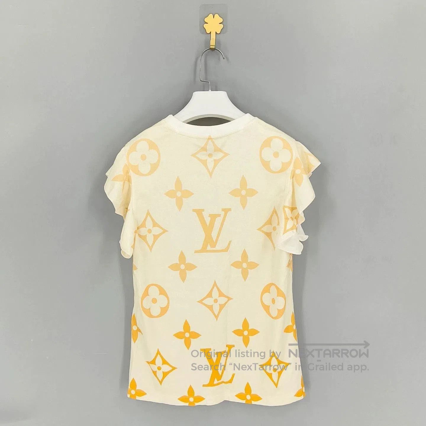 Louis Vuitton Louis Vuitton Gradient Logo Ruffle Sleeve T-shirt. Size US XL / EU 56 / 4 - 2 Thumbnail