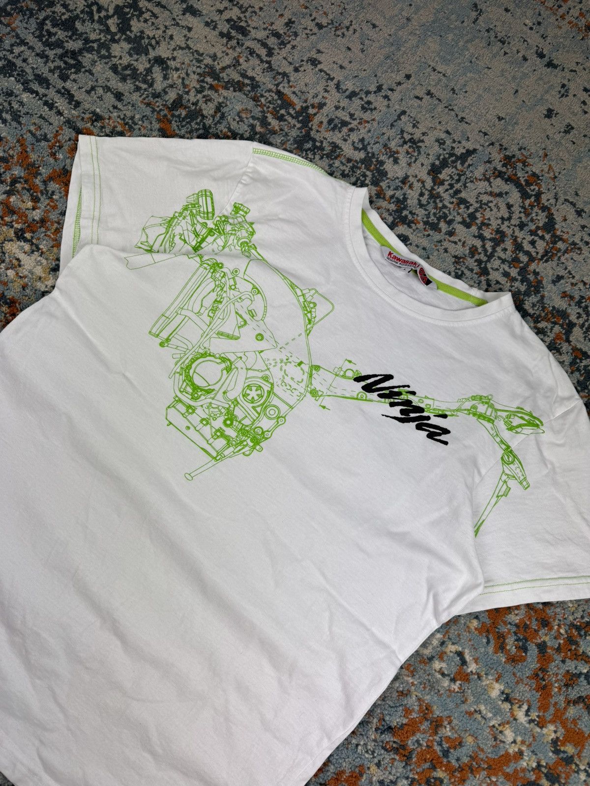 Vintage Vintage Y2K Kawasaki Ninja motorcycle graphic tee racing Size US L / EU 52-54 / 3 - 4 Thumbnail