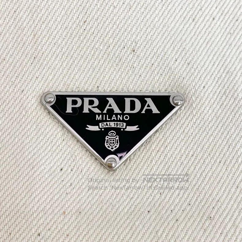 Prada Prada Beige triangle cotton hooded zipper sleeveless vest Size US L / EU 52-54 / 3 - 5 Thumbnail