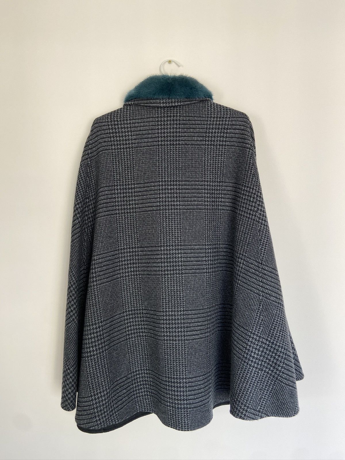Loro Piana Loro Piana Baby Cashmere Houndstooth Print Cape Size S / US 4 / IT 40 - 7 Thumbnail