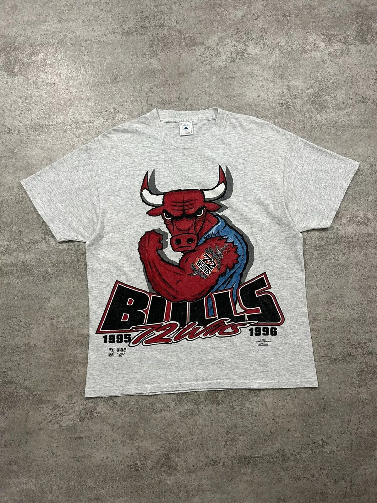 Delta × NBA × Vintage VTG 90s NBA Chicago Bulls 1996 T-SHIRT MADE IN USA DELTA Size US L / EU 52-54 / 3 - 1 Thumbnail