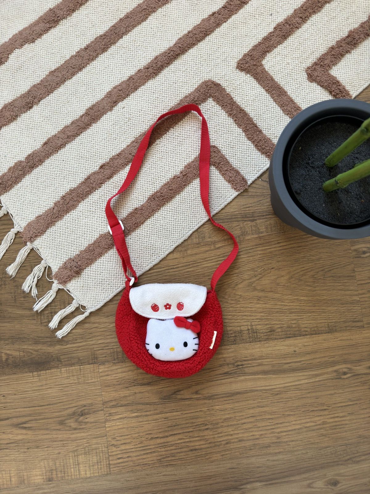 Cartoon Network × Vintage VINTAGE SANRIO HELLO KITTY 2000s MINI BAG Size ONE SIZE - 1 Thumbnail