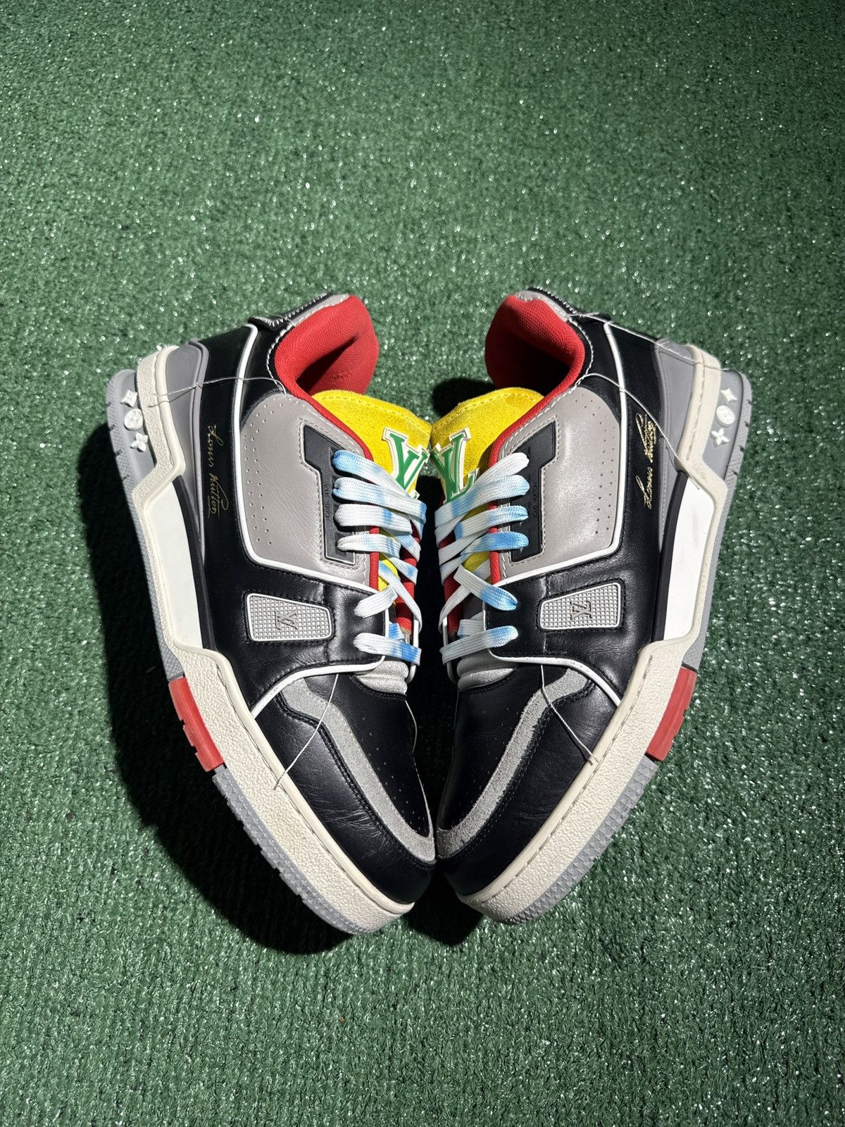 Louis Vuitton Louis vuitton trainer virgil abloh red yellow Size US 11 / EU 44 - 2 Thumbnail