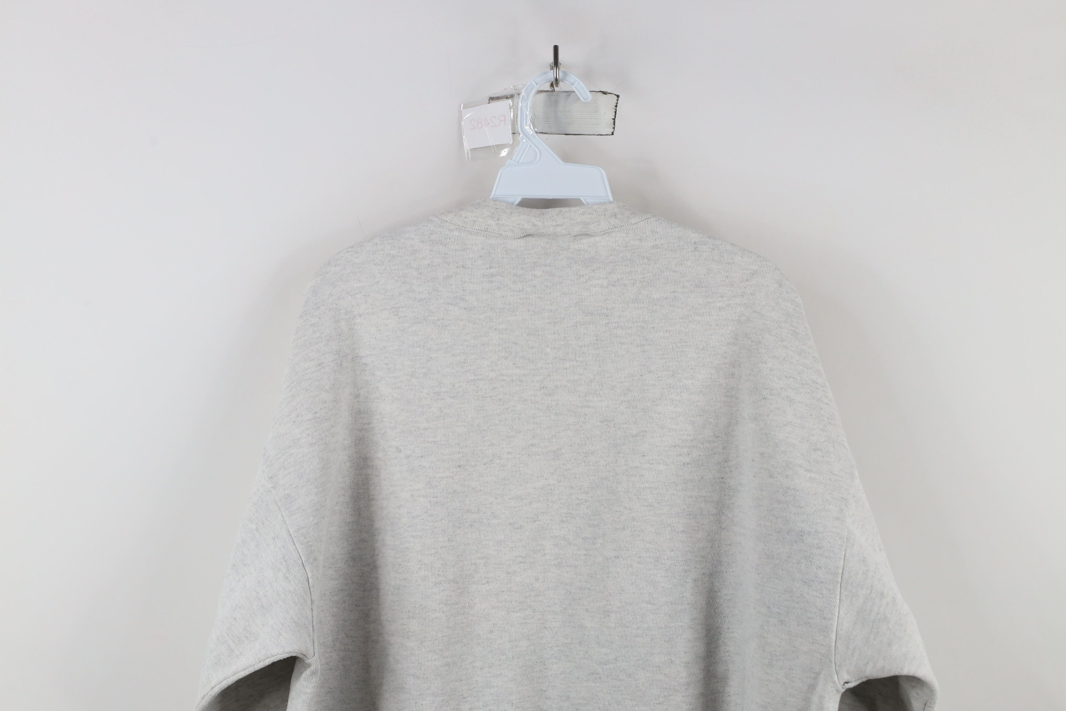 Vintage Vintage 90s Streetwear Christmas Dairy Cow Sweatshirt USA Size XL / US 12-14 / IT 48-50 - 12 Thumbnail