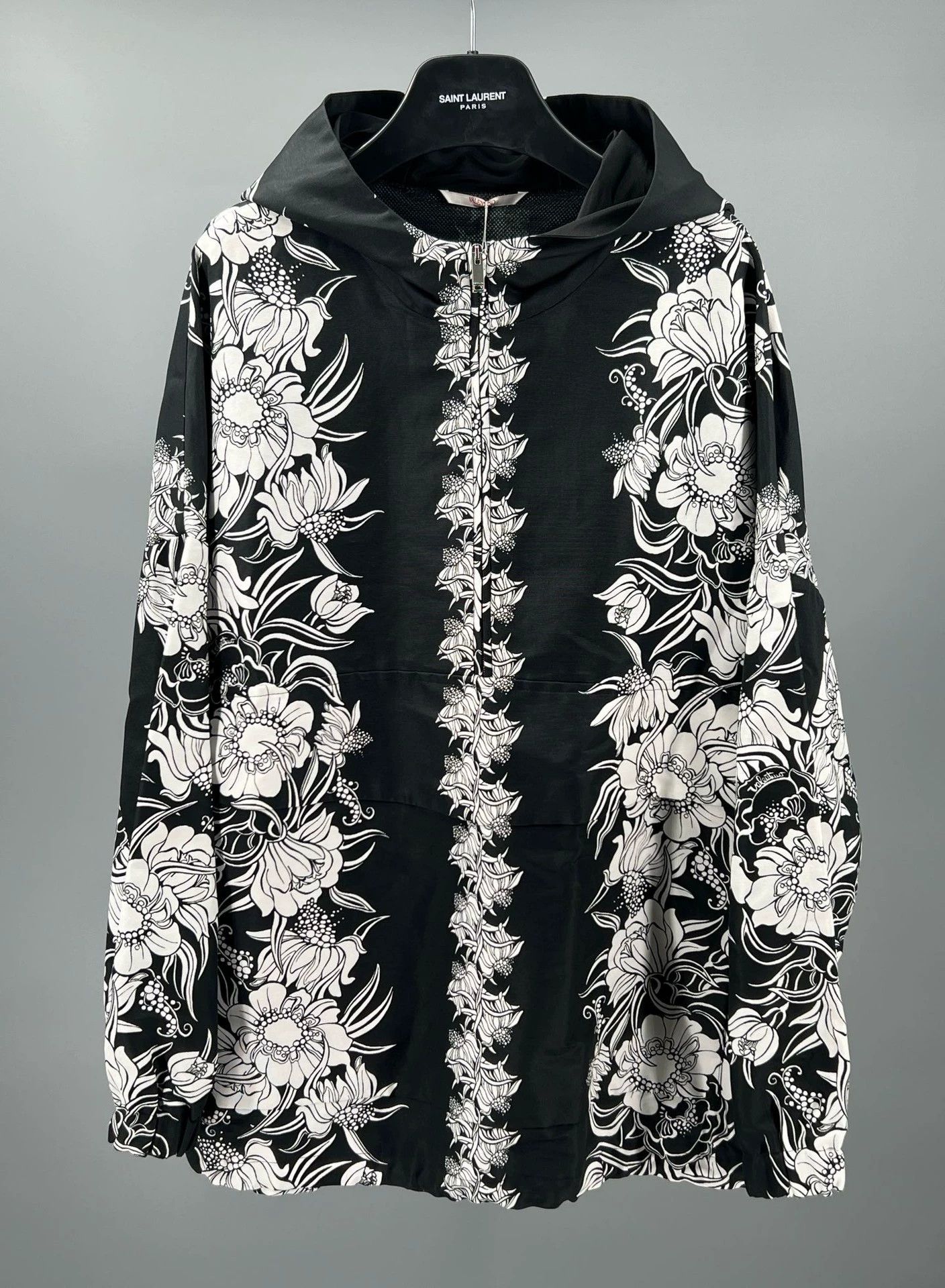 Valentino Valentino Black Floral Hooded Jacket Size US L / EU 52-54 / 3 - 1 Thumbnail