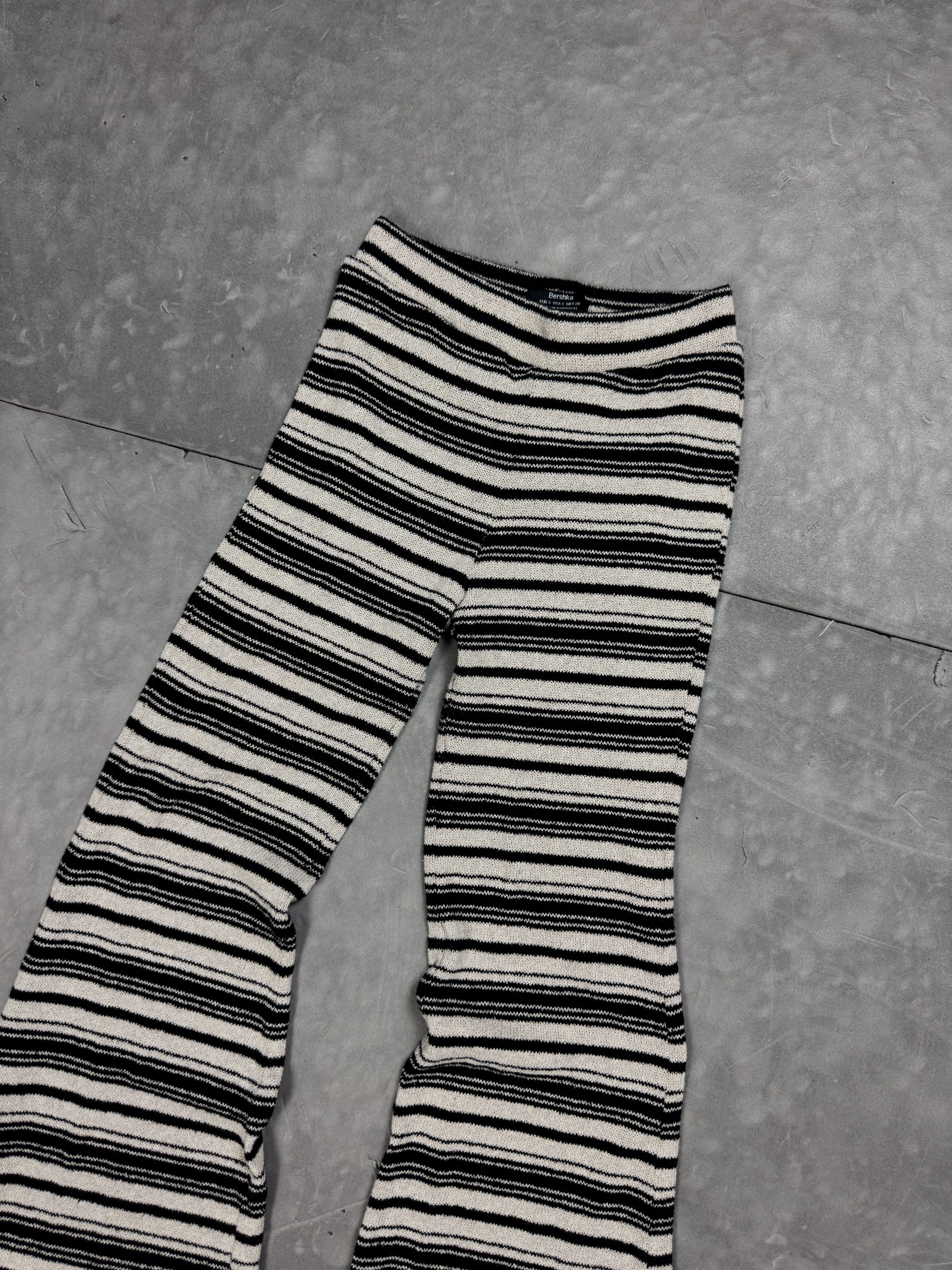 Bershka Bershka knit cozy pants striped summer home basic Size 27" / US 4 / IT 40 - 6 Thumbnail