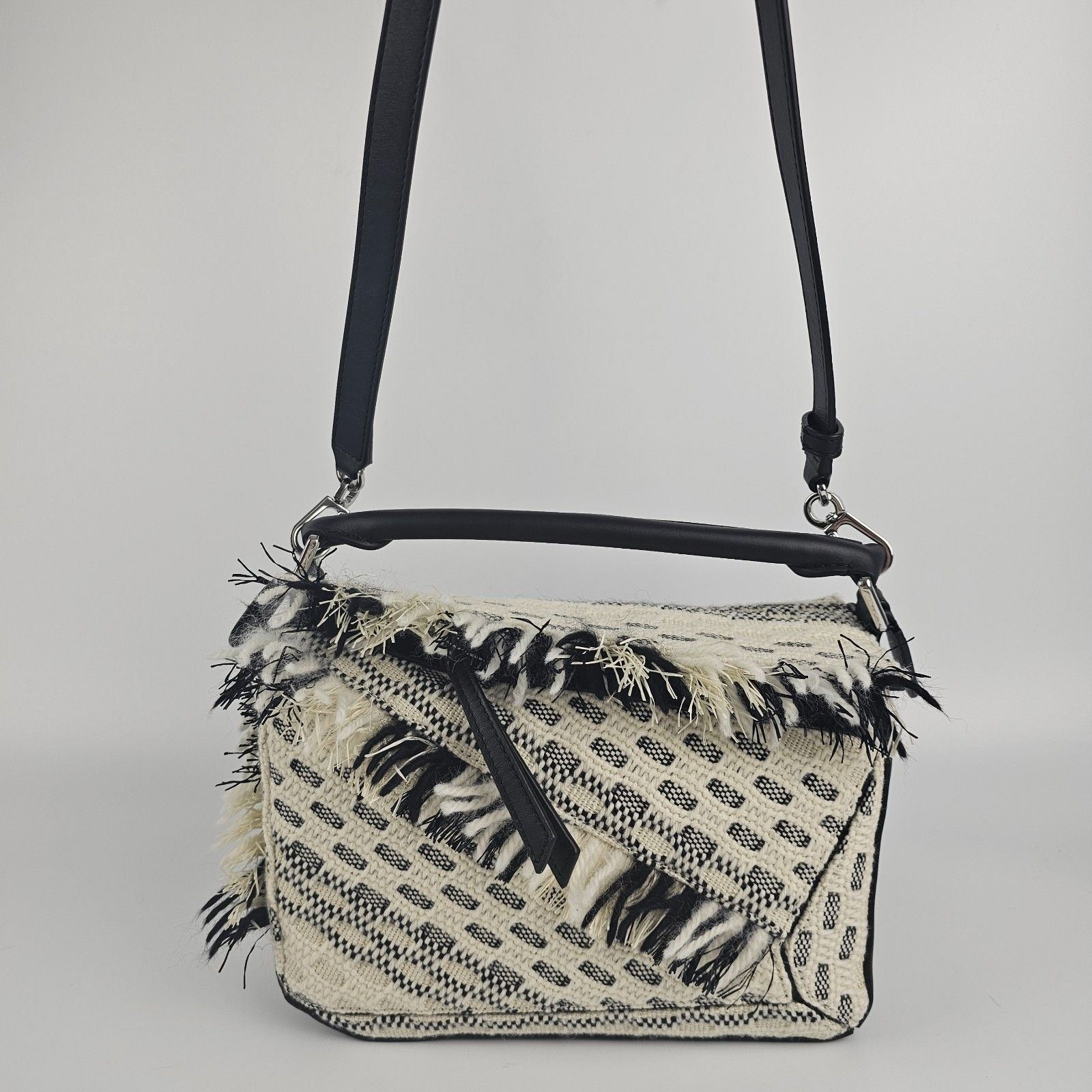 Loewe LOEWE Puzzle Small $5150 Black/White Woven Top Handle Bag Ne Size ONE SIZE - 8 Thumbnail