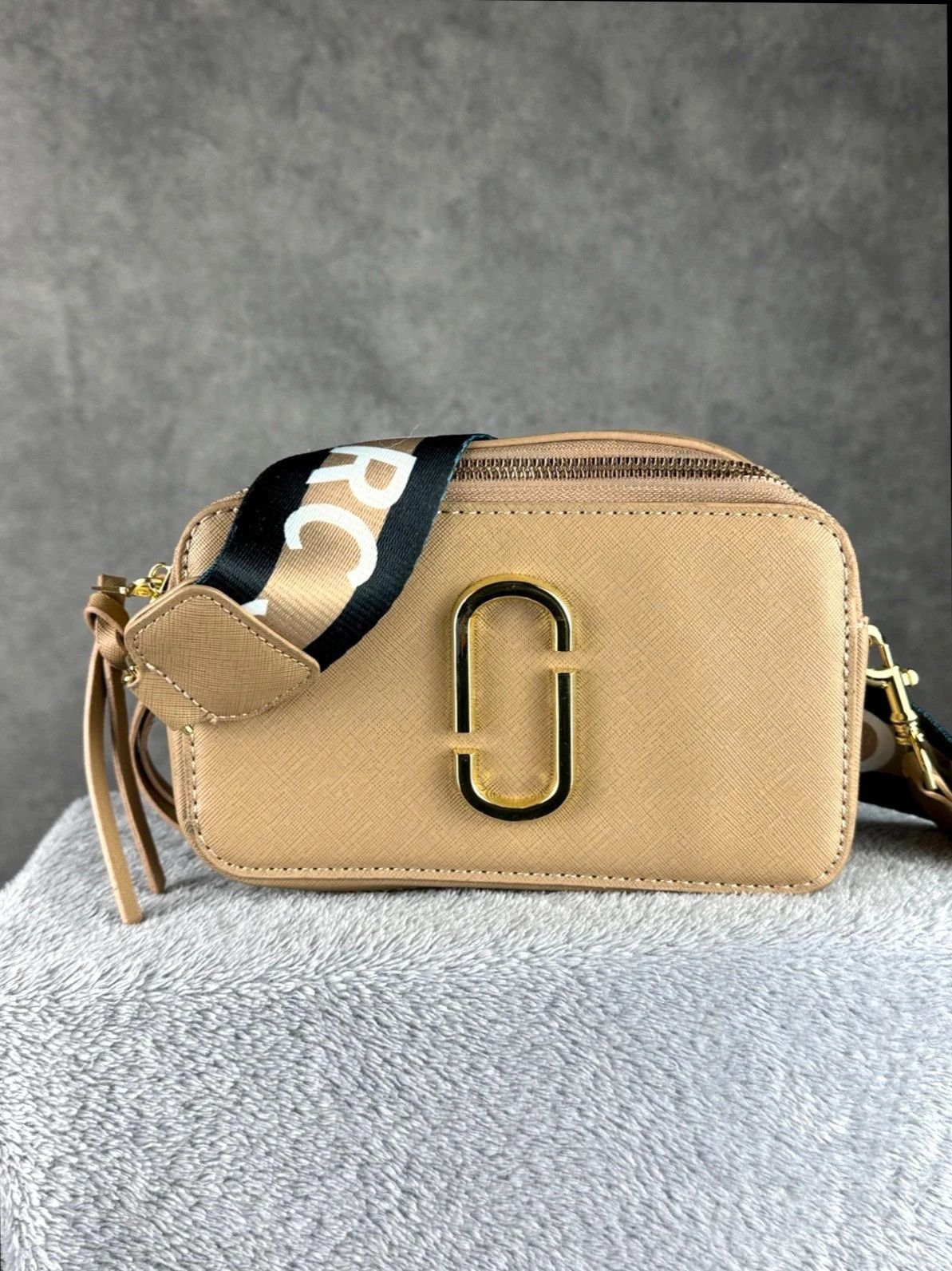 Marc Jacobs Marc Jacobs The Snapshot Shoulder Bag Beige Logo Size ONE SIZE - 1 Thumbnail