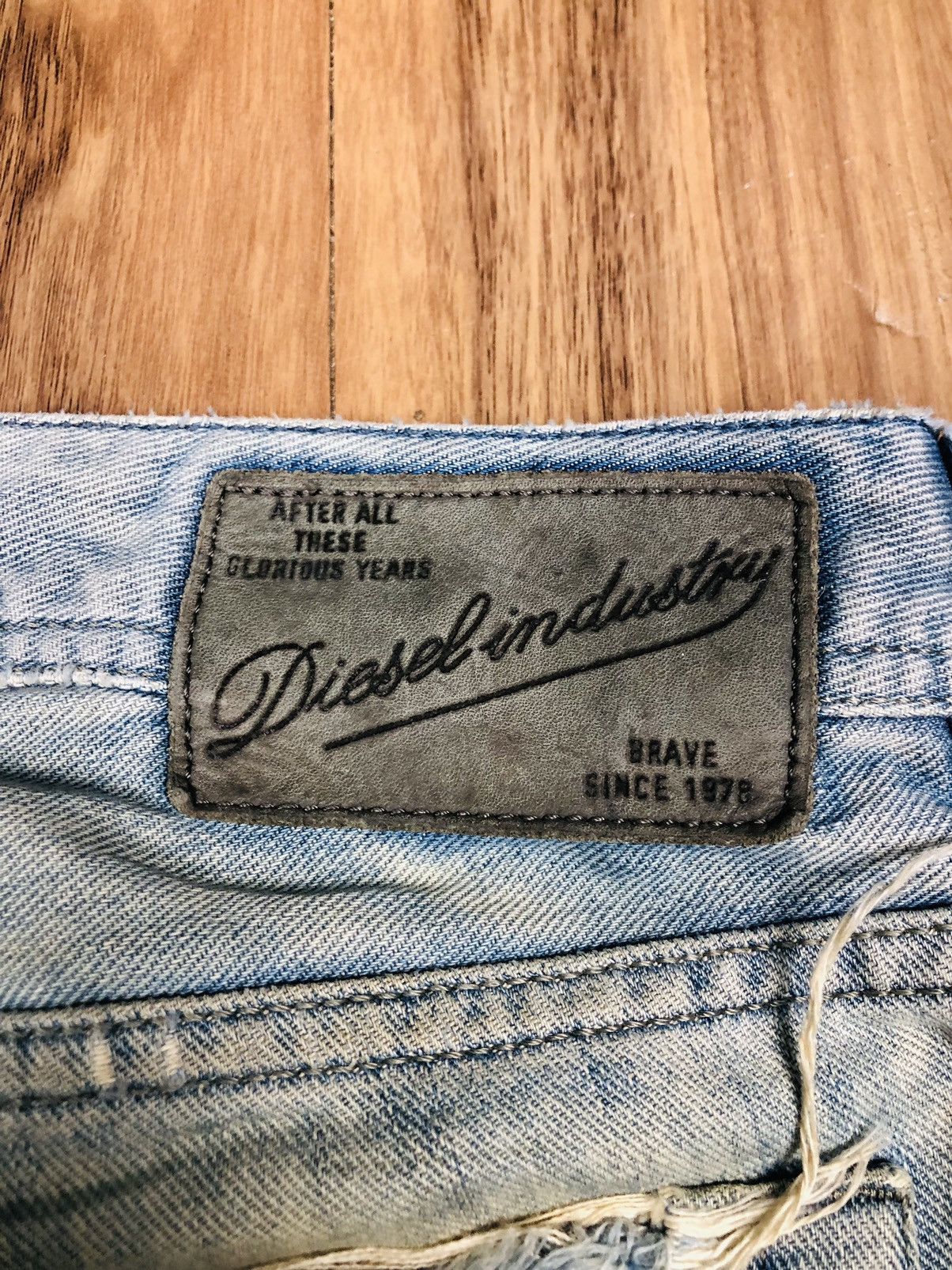 Diesel Diesel Industry Distressed Jeans (35) Size US 29 - 23 Thumbnail