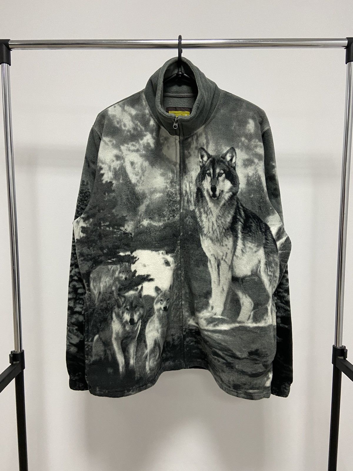 Japanese Brand × Vintage Wolves 🐺 Fleece Jacket Warm Vintage Zip Overprint Size US L / EU 52-54 / 3 - 1 Thumbnail