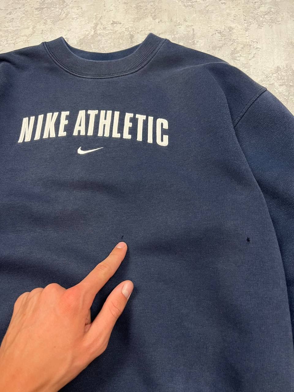 Nike Vintage Nike Athletic Sweatshirt Embroidered Logo Size US S / EU 44-46 / 1 - 11 Thumbnail