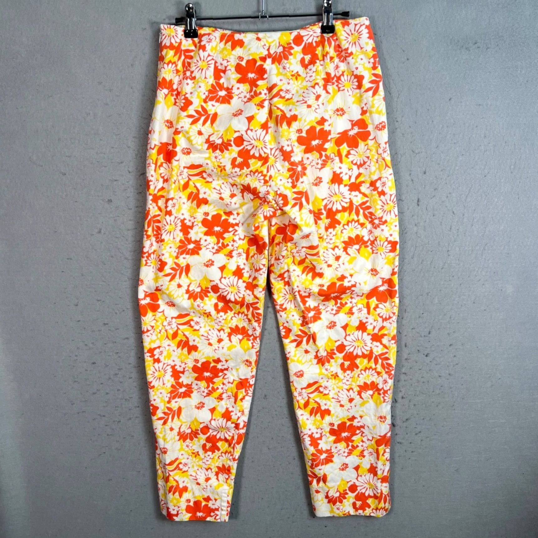 Gap Vintage Gap Floral Print Cotton Tapered Leg Pants Womens Size 8 Size 30" / US 8 / IT 44 - 2 Thumbnail
