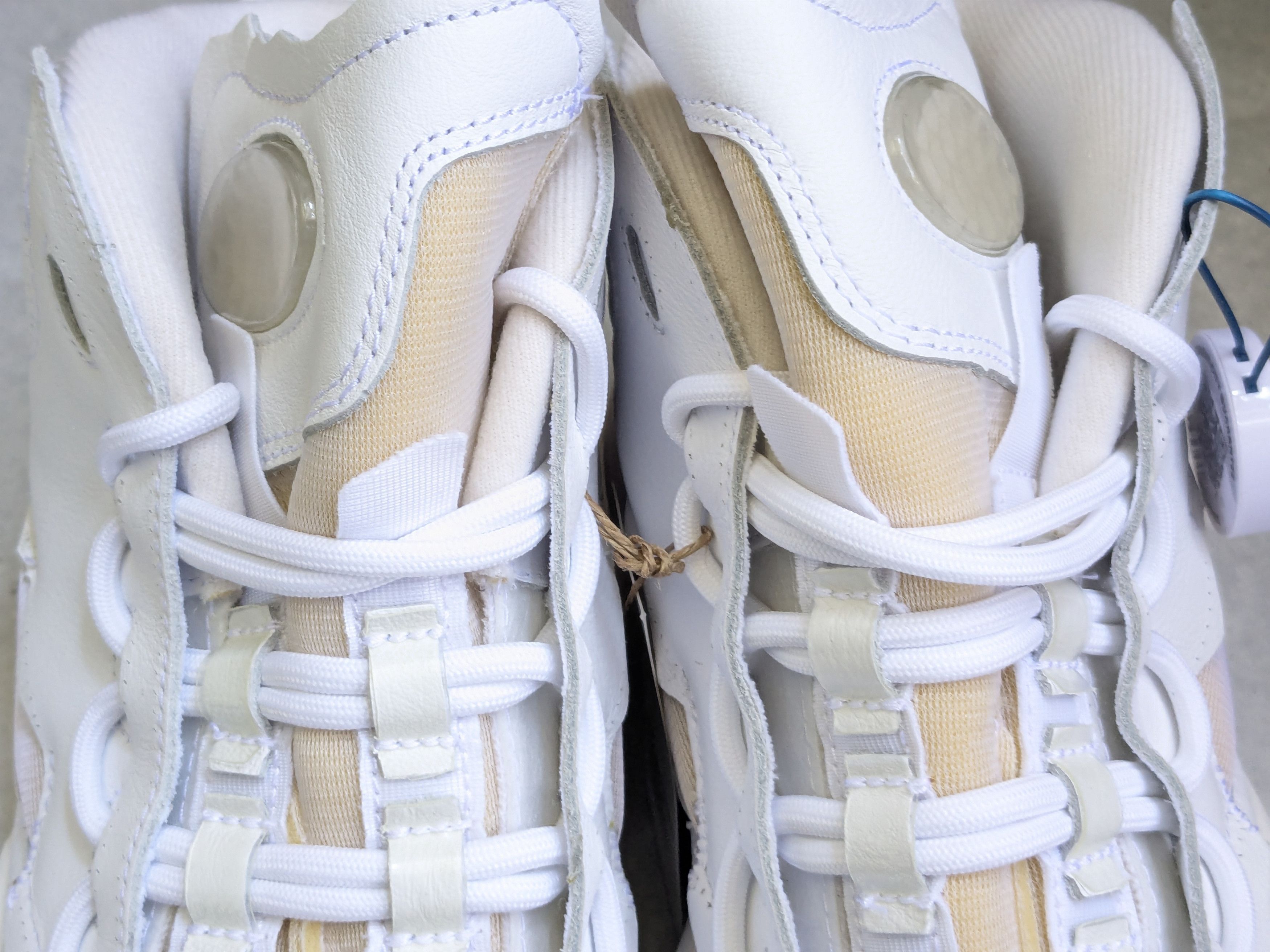 Maison Margiela Maison Margiela Reebok Question White 11 Hi Leather Size US 11 / EU 44 - 5 Thumbnail