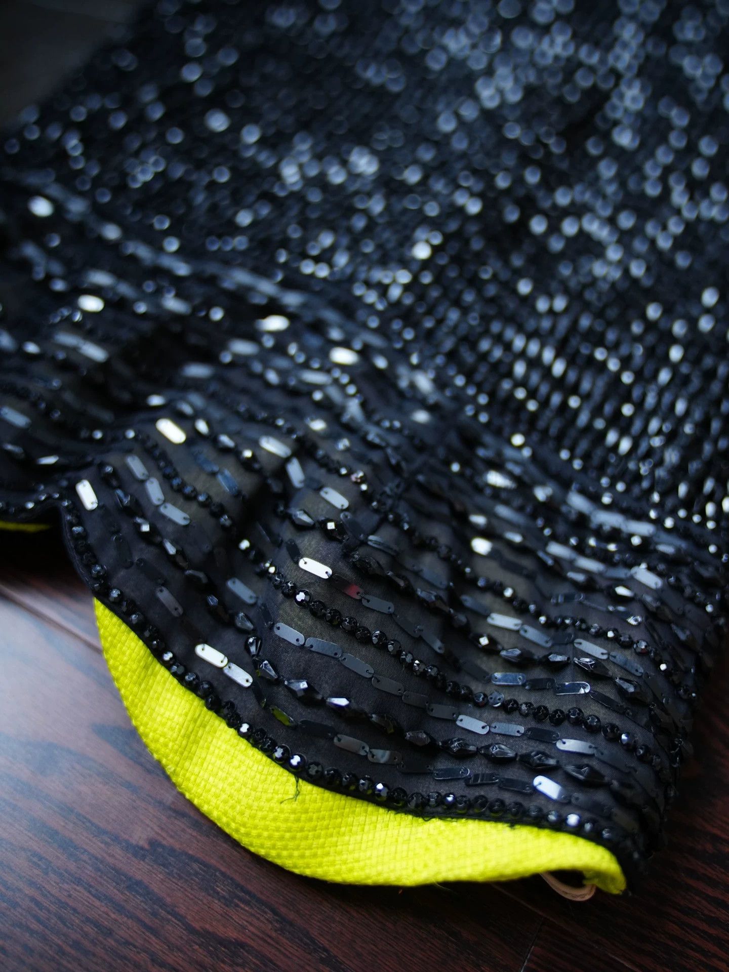 Oscar De La Renta Oscar de la Renta Black & Green Beaded Silk Dress US4 Size S / US 4 / IT 40 - 5 Thumbnail