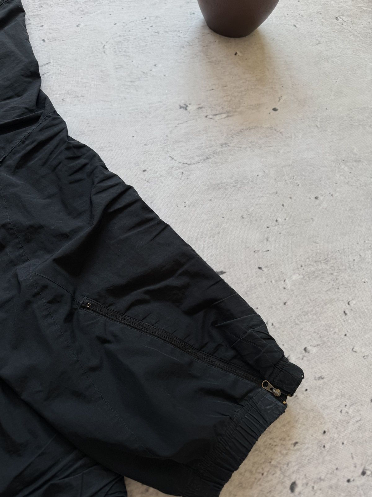 Nike × Vintage NIKE NYLON VINTAGE Y2K OVERSIZE BAGGY FIT PANTS SWEATPANTS Size US 34 / EU 50 - 7 Thumbnail