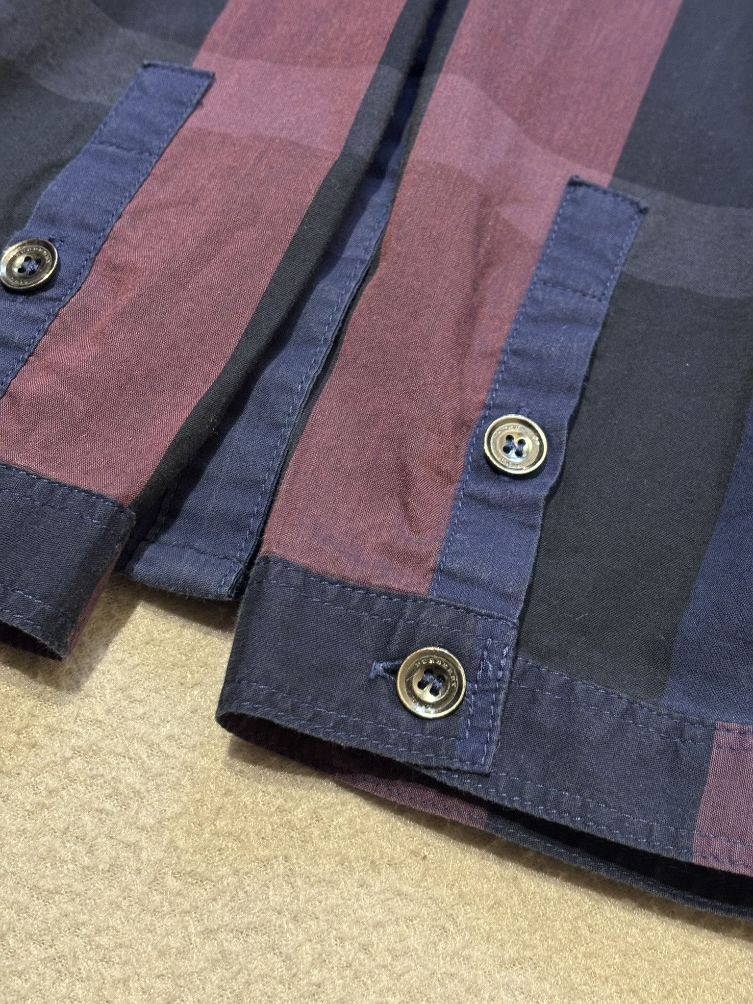 Burberry Burberry shirt size S Size S / US 4 / IT 40 - 6 Thumbnail