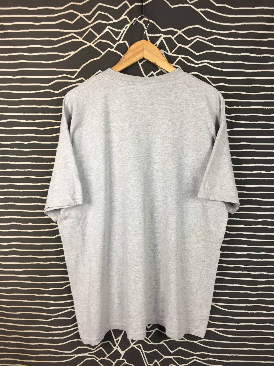Vintage Vtg Y2K UCONN University of Connecticut Arch Logo Tee Size US XL / EU 56 / 4 - 7 Thumbnail