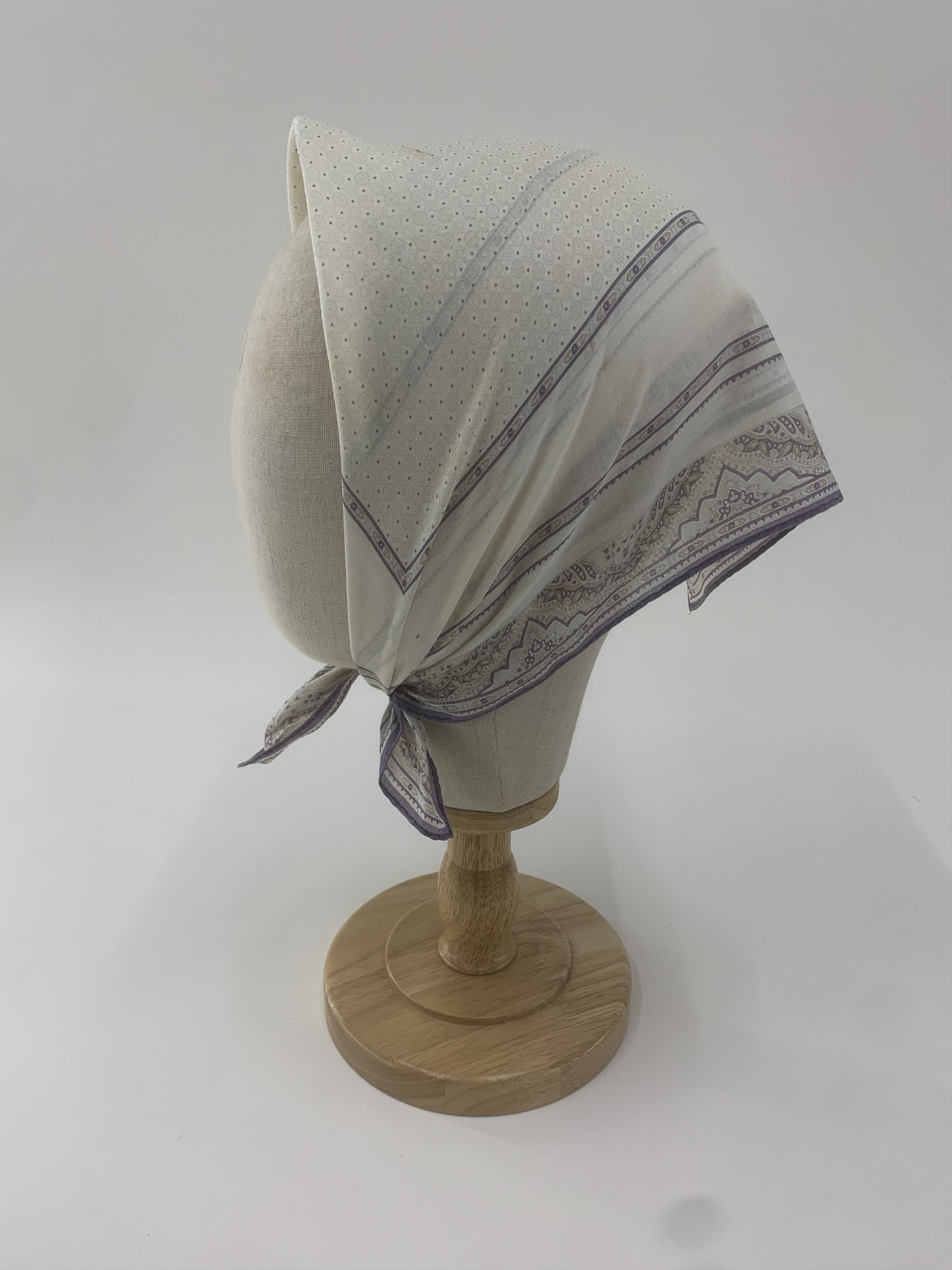 Yves Saint Laurent Yves Saint Lauren Handkerchief Bandana Neckerchief Square Size ONE SIZE - 3 Thumbnail