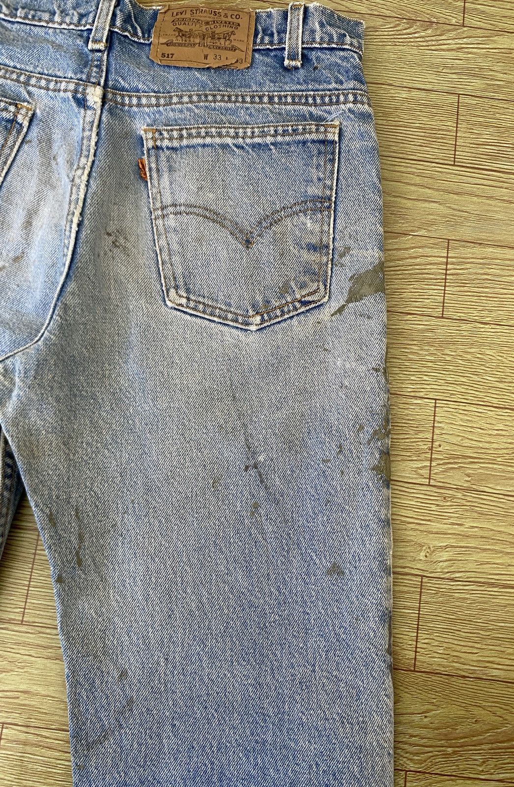 Levi's Vintage Levis Lot 517 Bootcut USA Distressed Jeans 1990s Size US 33 - 11 Thumbnail
