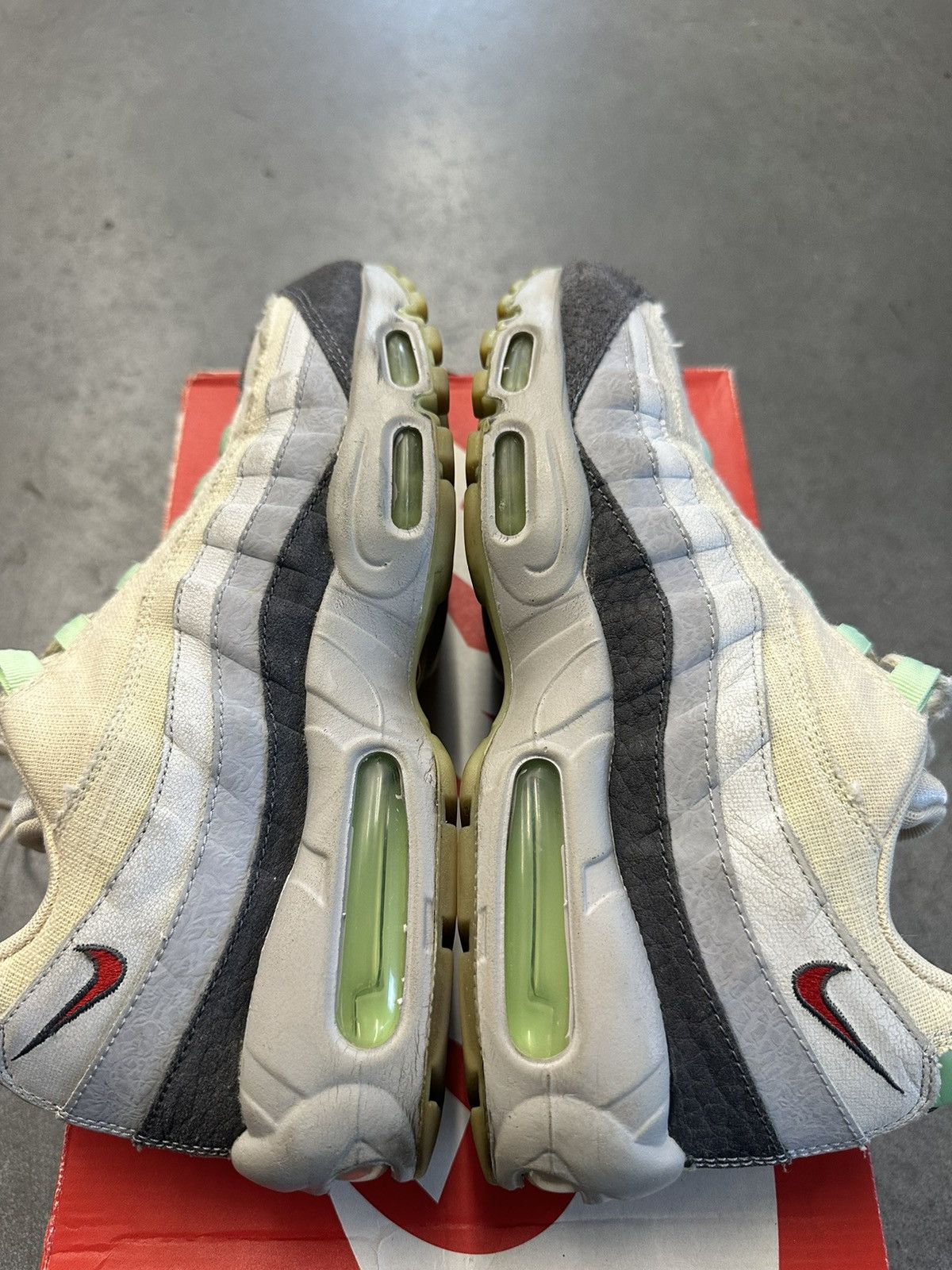 Nike × Vintage 2014 Nike Air Max 95 QS Halloween Mummy Zombie Size US 10 / EU 43 - 4 Thumbnail