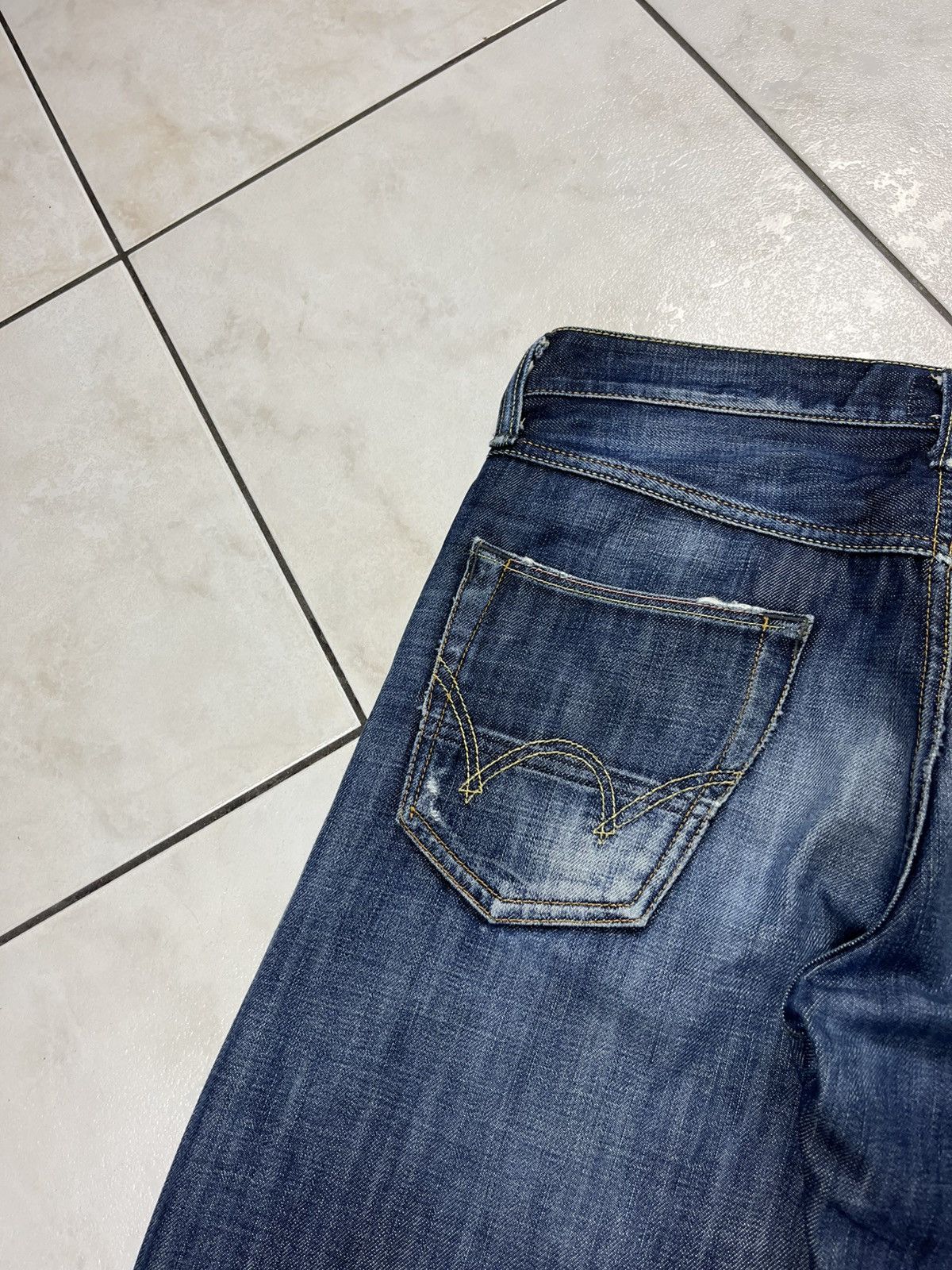 Edwin × Vintage Vintage Edwin ed-47 regular distressed denim washed jeans Size US 30 / EU 46 - 17 Thumbnail