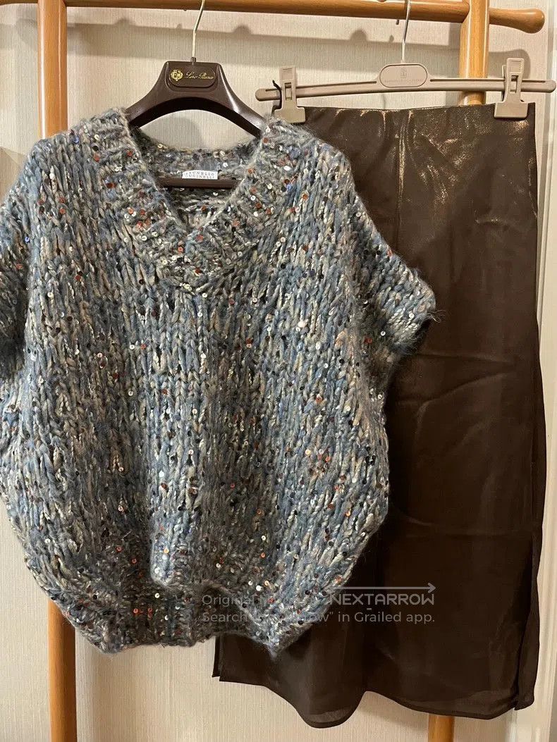 Brunello Cucinelli Brunello Cucinelli Sequin Knit Sweater. Size US S / EU 44-46 / 1 - 1 Thumbnail