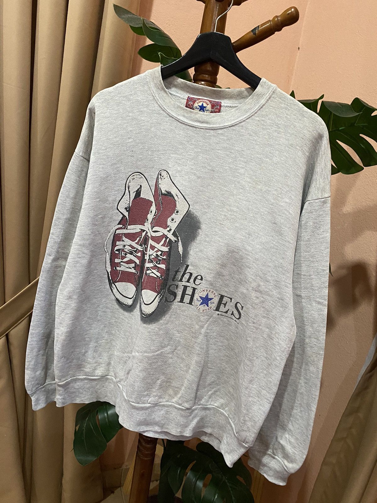 Converse Vintage 1994 Converse Sweatshirt featuring “The Shoes” Size US L / EU 52-54 / 3 - 2 Thumbnail