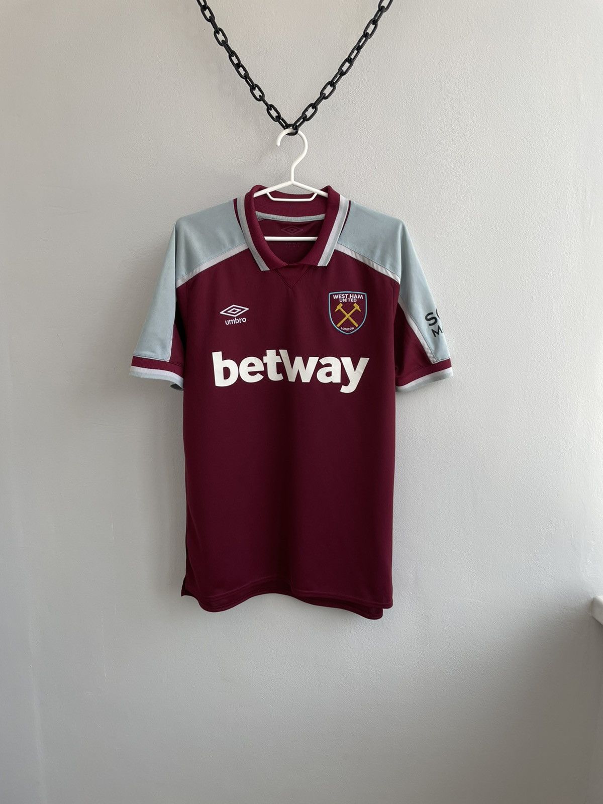 Umbro WEST HAM UNITED 2021 2022 HOME FOOTBALL SHIRT SOCCER JERSEY Size US L / EU 52-54 / 3 - 1 Thumbnail