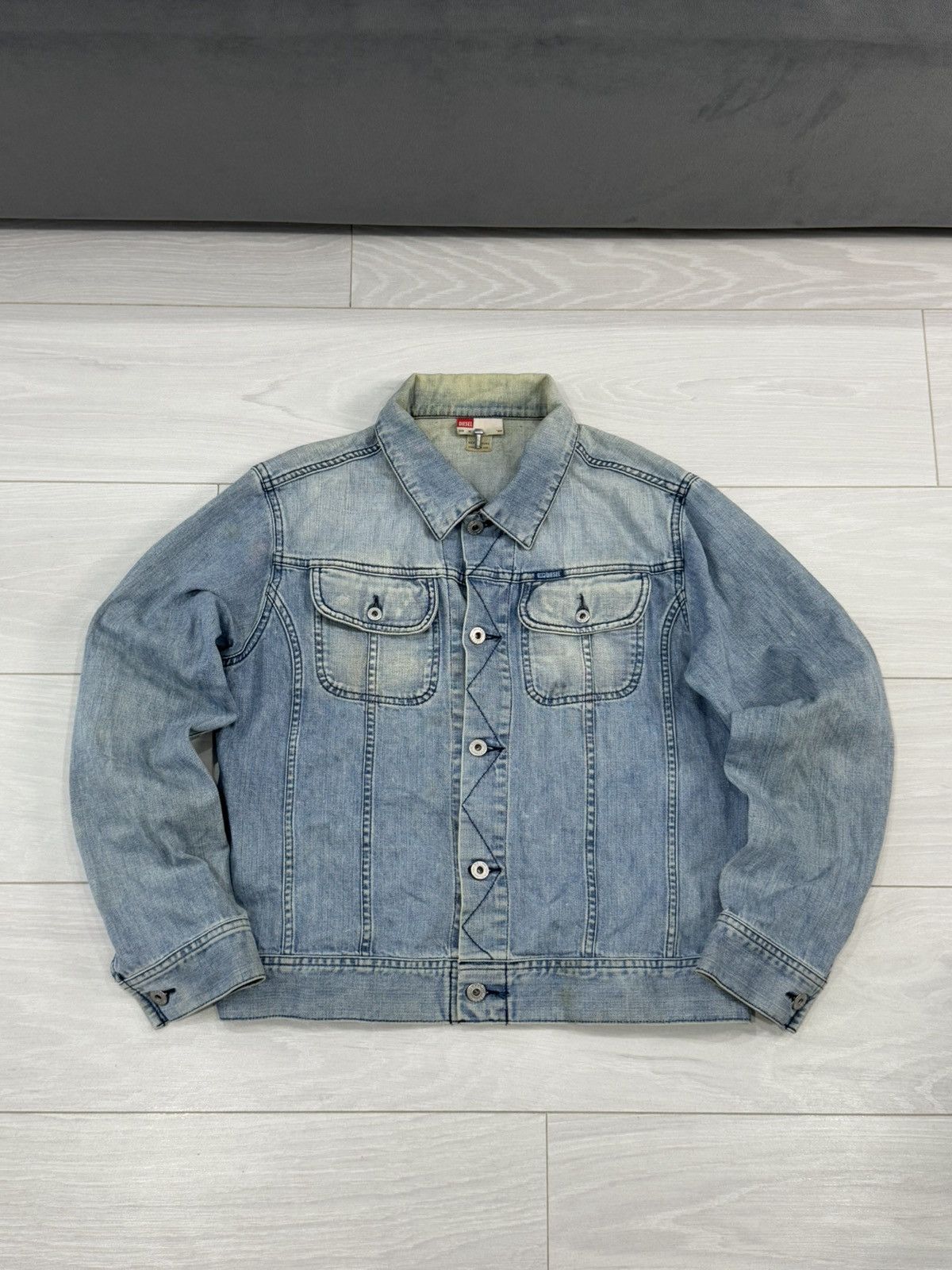 Diesel Y2K Diesel Unique Distressed 90s Denim Jacket Size XL / US 12-14 / IT 48-50 - 1 Thumbnail