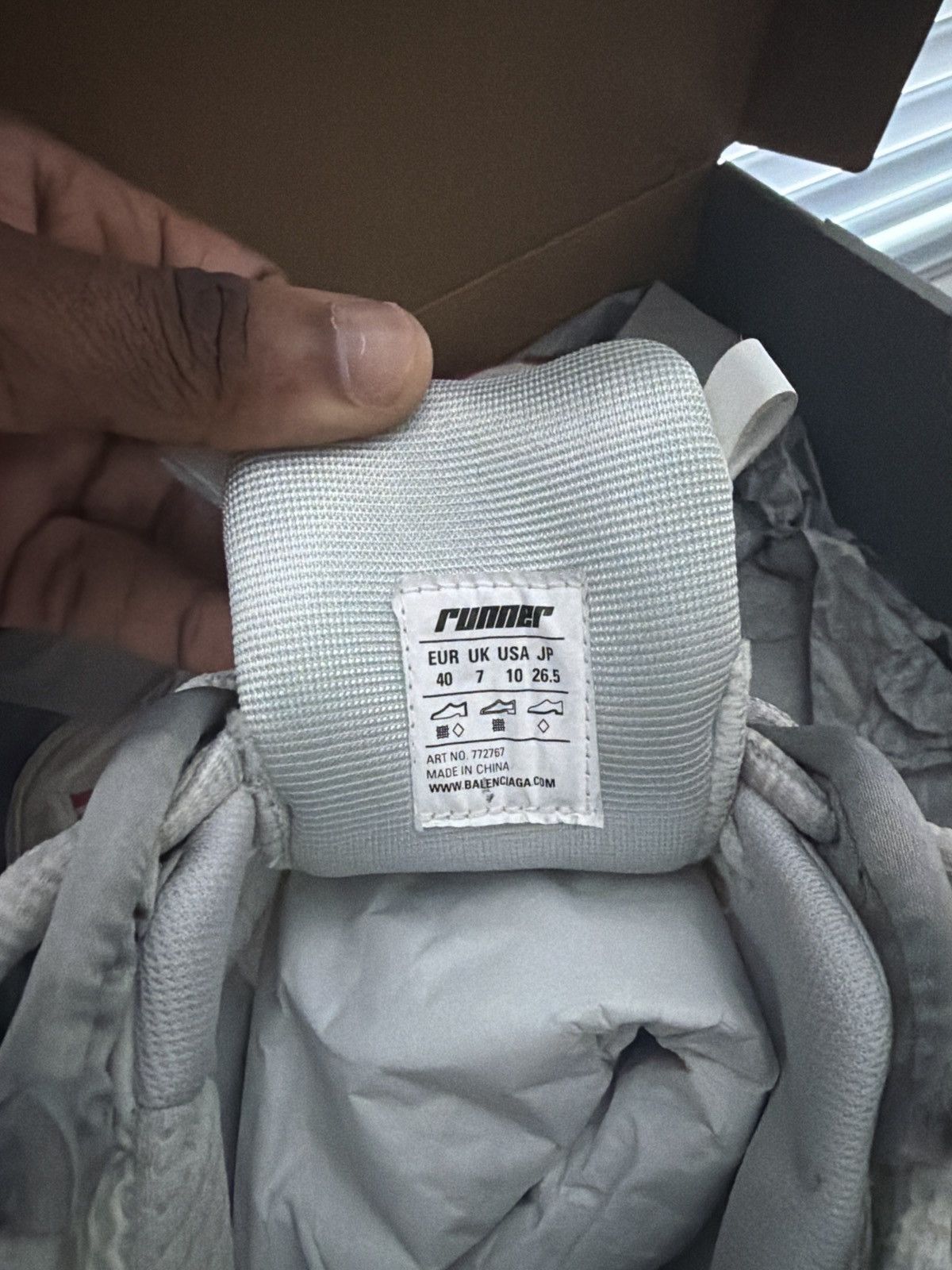 Balenciaga Balenciaga Women's Runner Sneakers Size US 10 / IT 40 - 5 Thumbnail