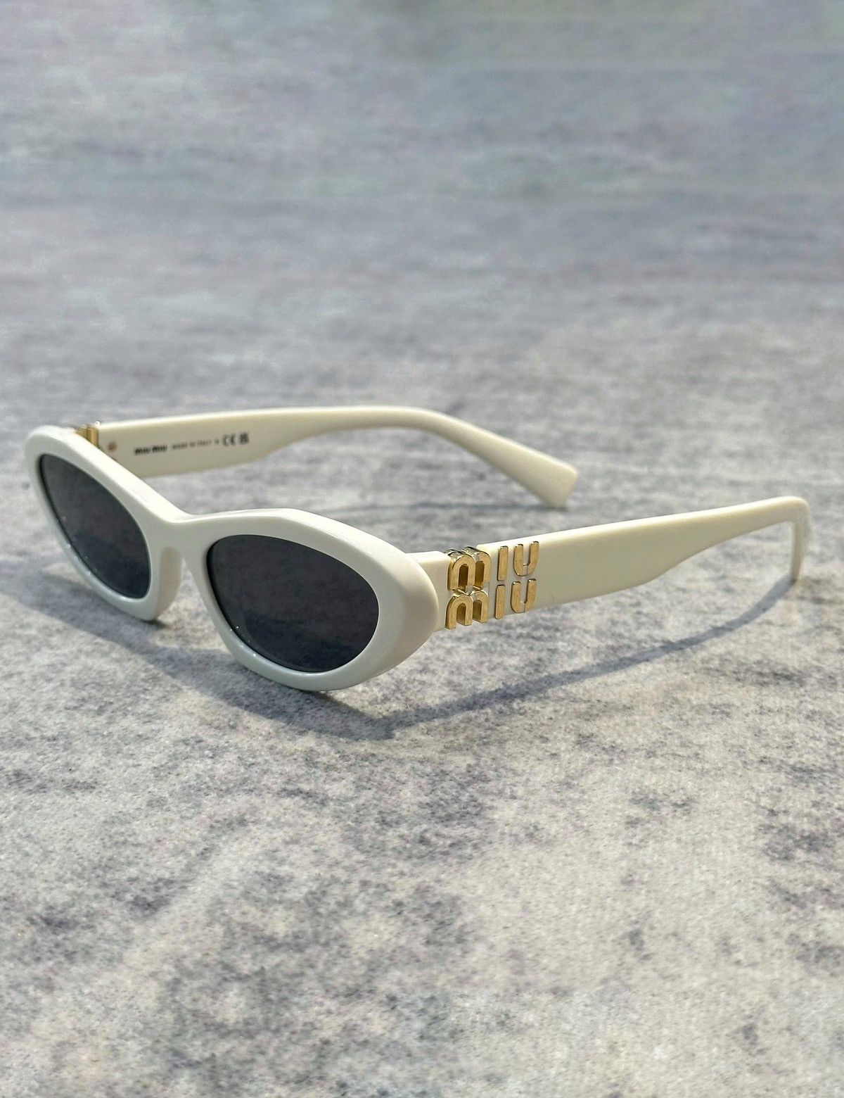 Miu Miu MIU MIU 0MU 09YS 1425S0 Size ONE SIZE - 1 Thumbnail