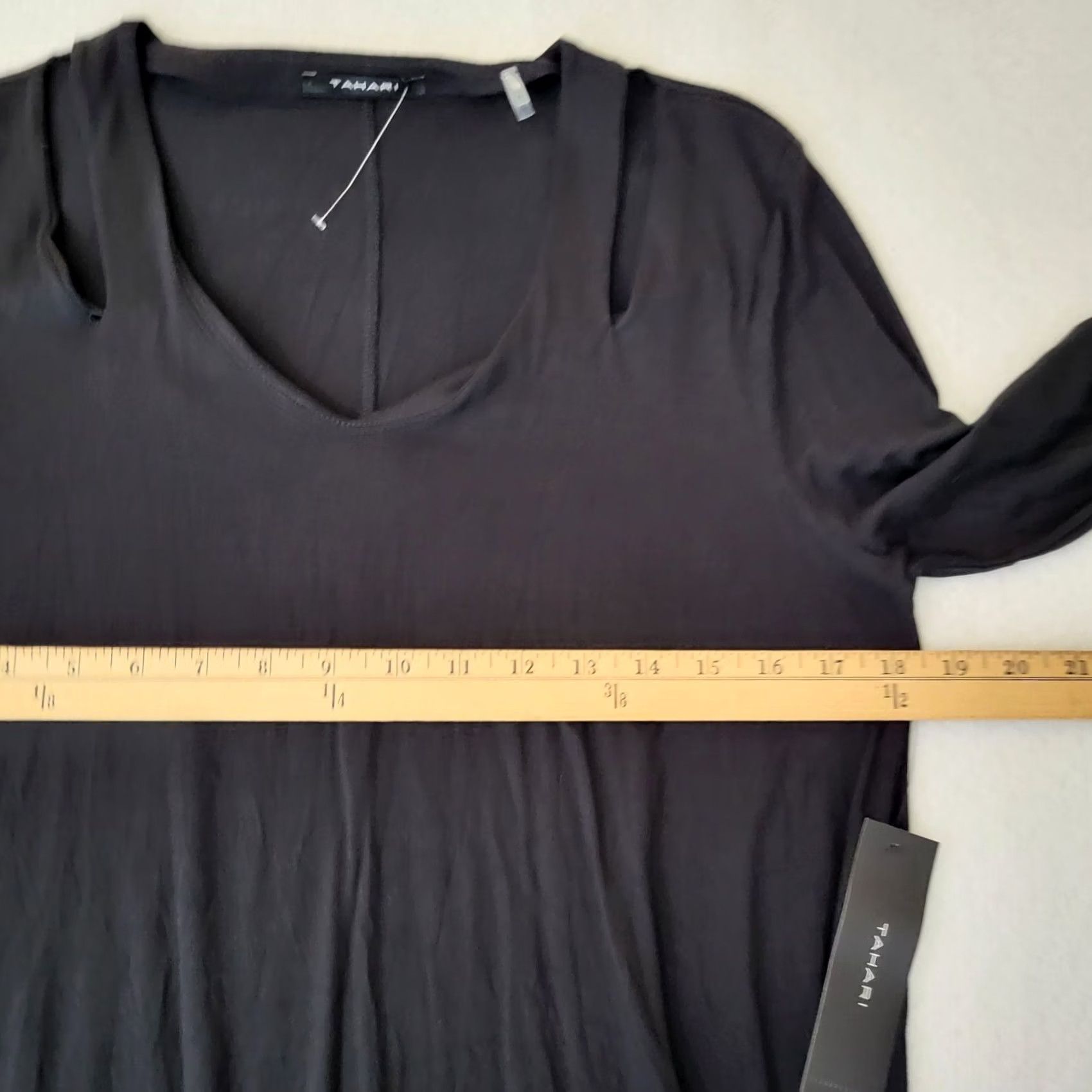 Vintage TAHARI Top V-neck Black Ladies Knit Long Sleeve Size S Shirt Regular All Seasons Womens Size S / US 4 / IT 40 - 7 Thumbnail