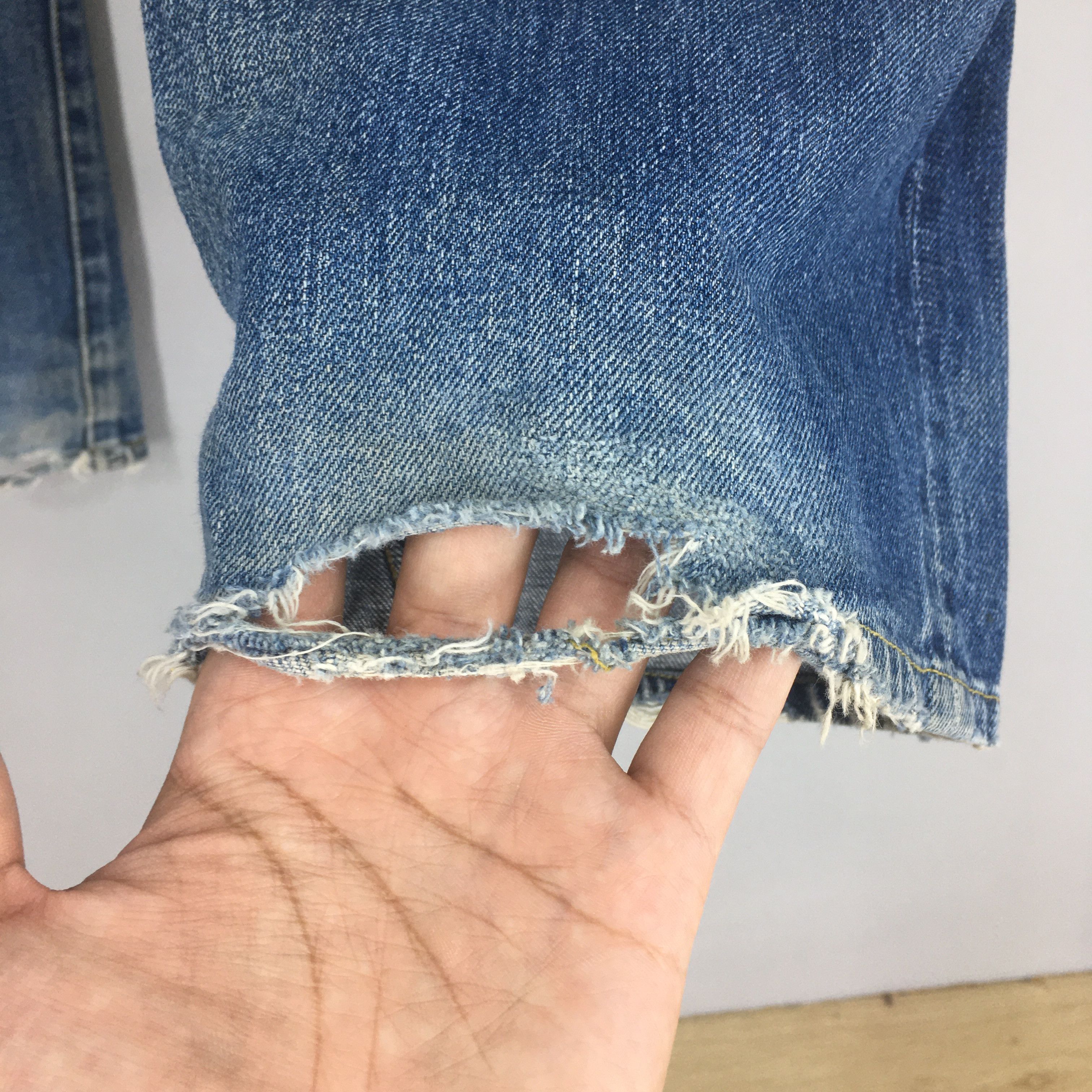 Levi's × Levi's Vintage Clothing × Vintage Size 28x30.5 Vintage Levi's 702 LVC Redline Selvedge Jeans Size 28" / US 6 / IT 42 - 12 Thumbnail