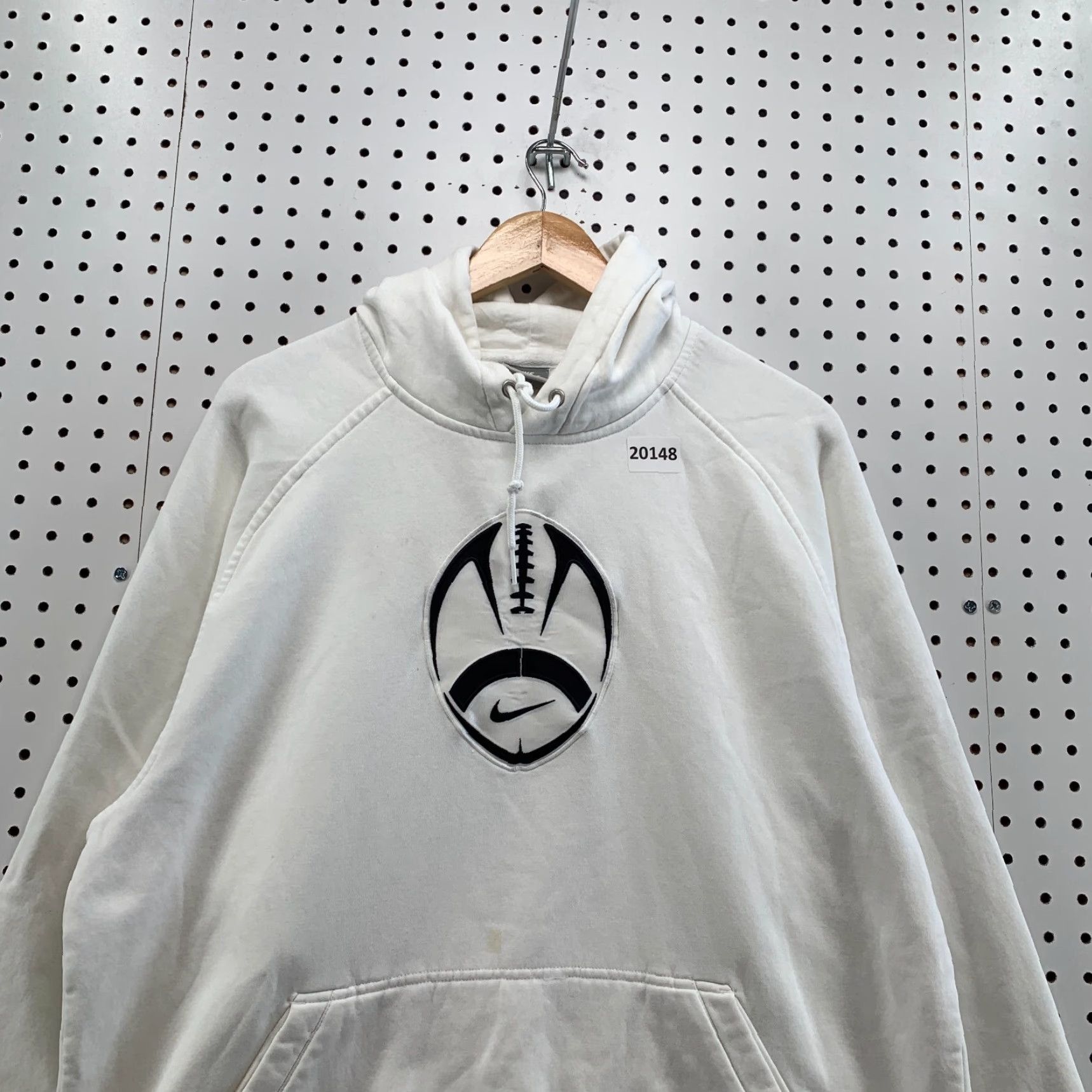Nike Vintage Nike Football Hooded Sweatshirt White Center Swoosh Men M Size US M / EU 48-50 / 2 - 5 Thumbnail