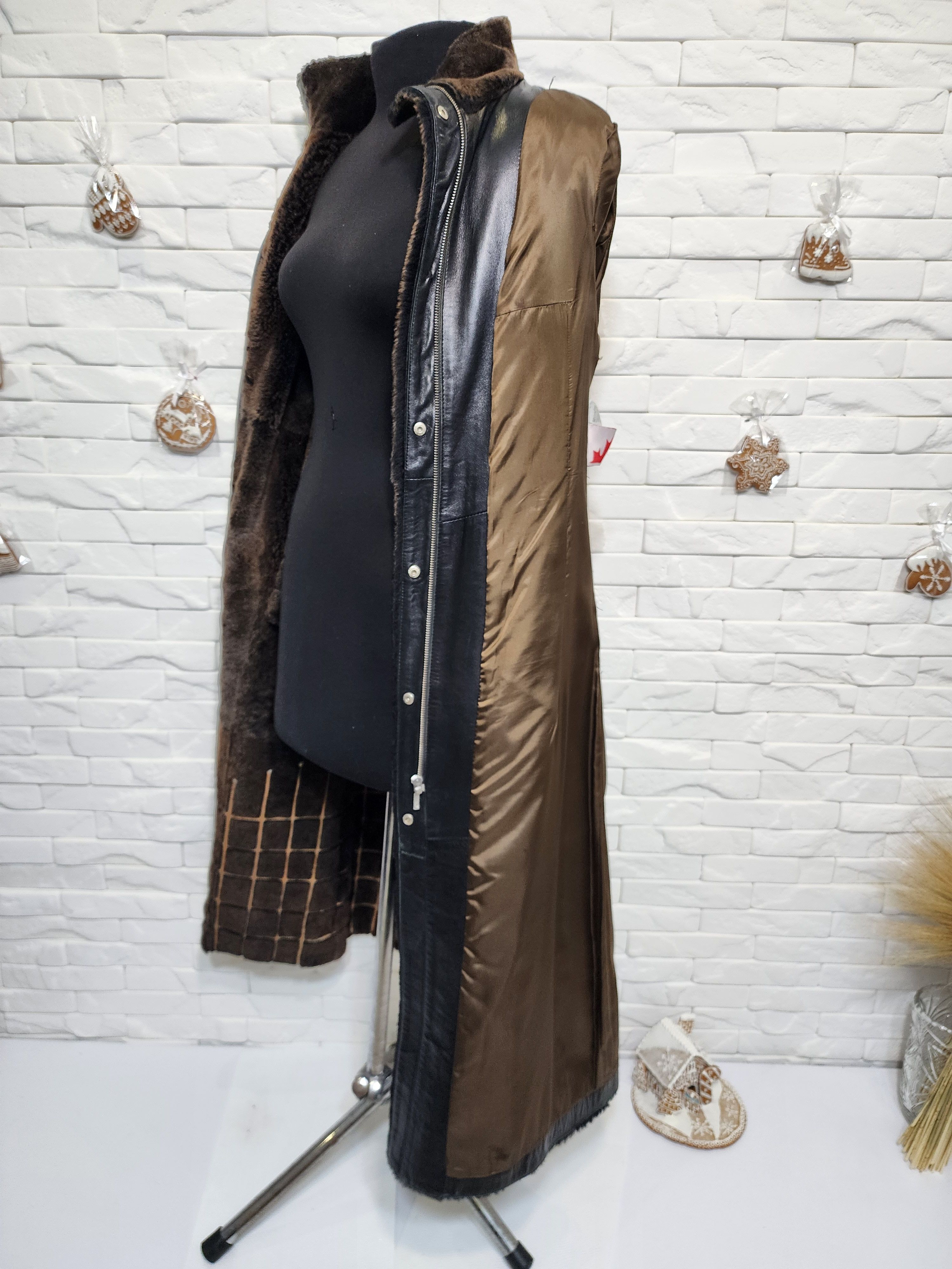 Furla Brown Sheepskin Coat: Genuine Fur, Metal Zipper. Size M / US 6-8 / IT 42-44 - 10 Thumbnail
