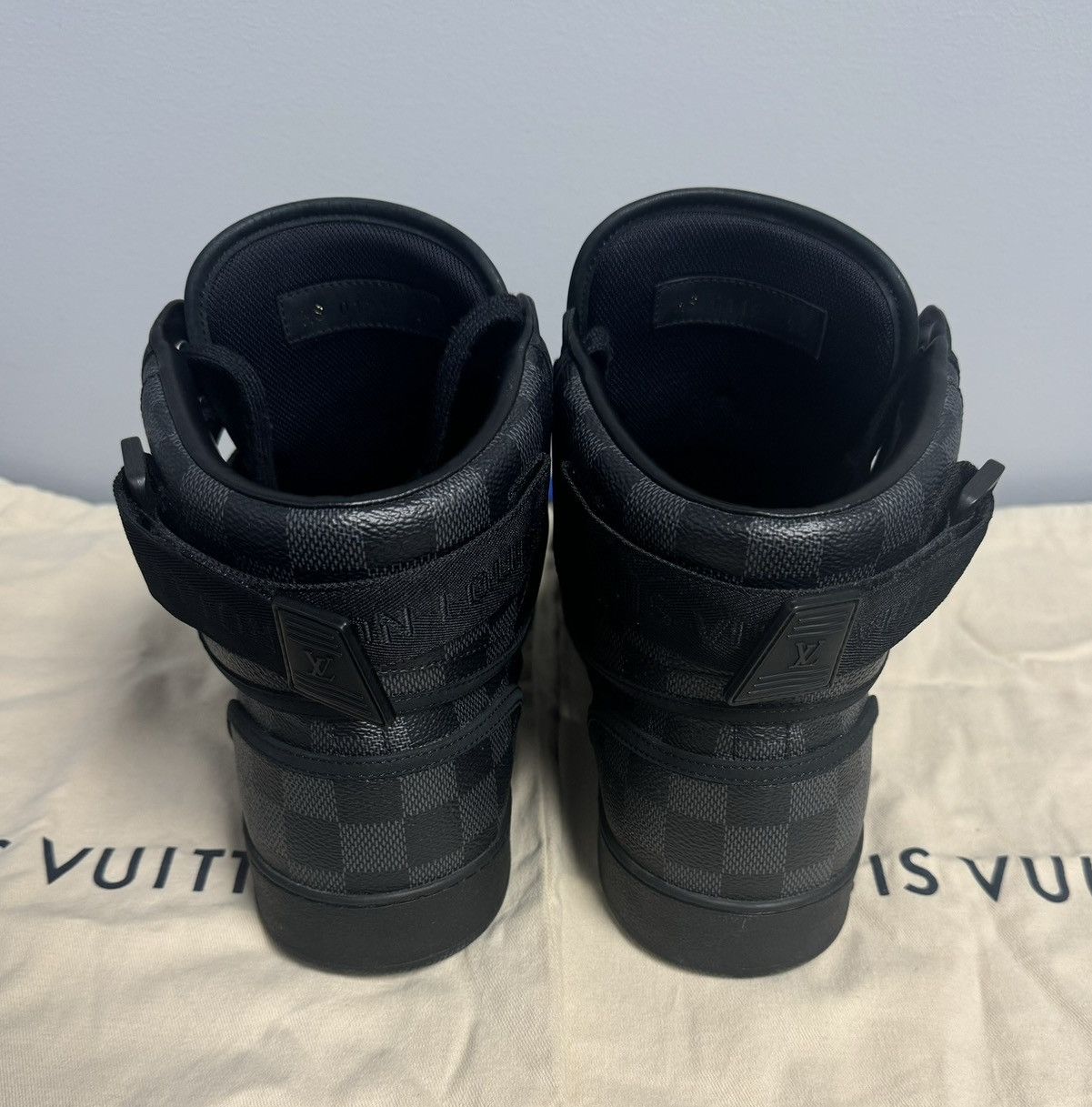 Louis Vuitton Louis Vuitton High Top Sneakers Size US 9.5 / EU 42-43 - 4 Thumbnail