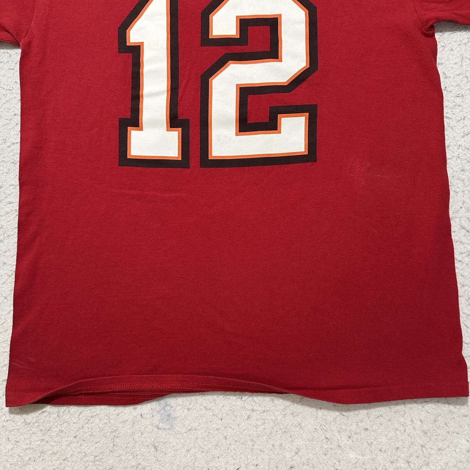 NFL NFL Tampa Bay Buccaneers Medium Tom Brady Graphic TShirt #12 Size US M / EU 48-50 / 2 - 7 Thumbnail